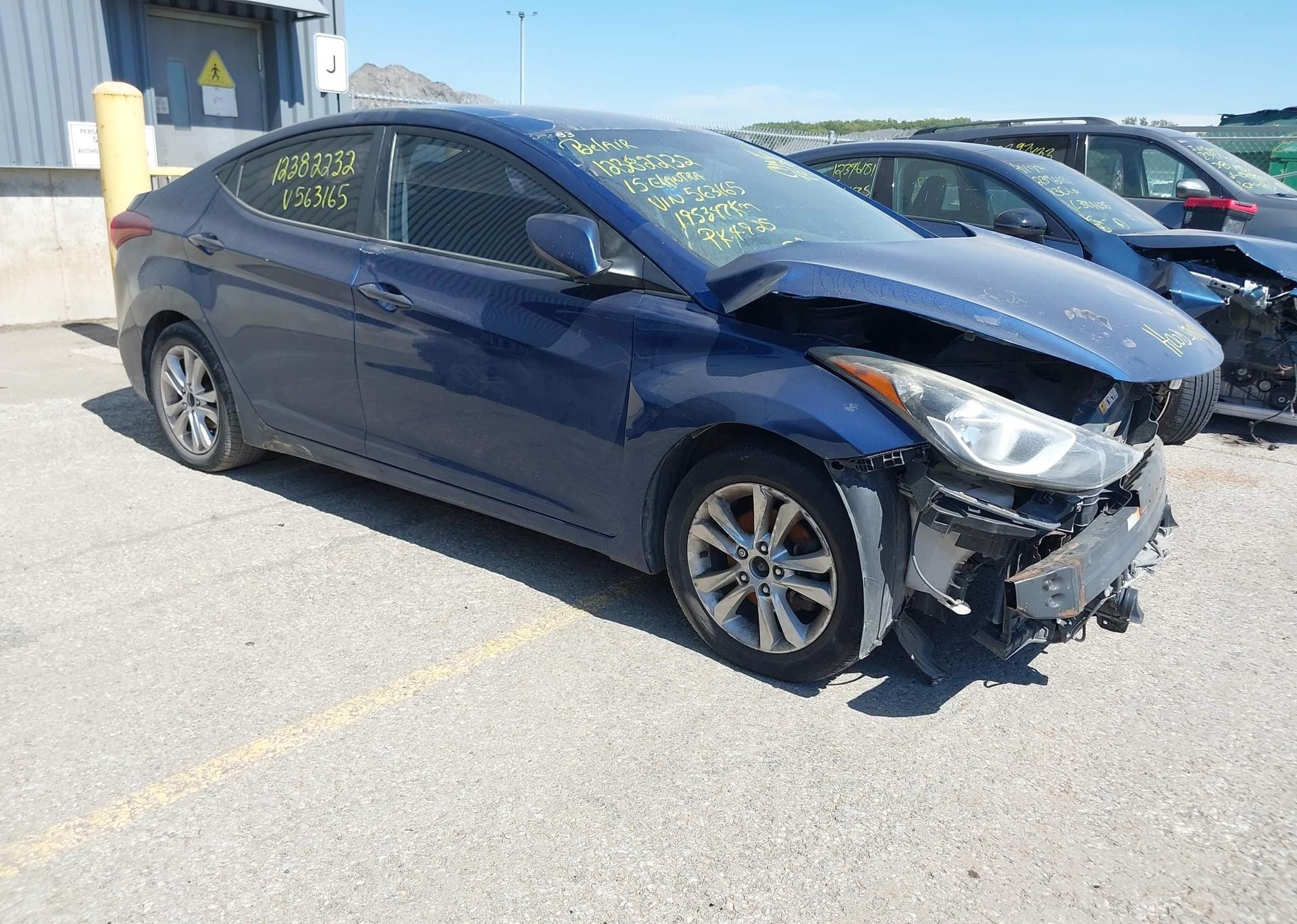 2015 HYUNDAI ELANTRA SE