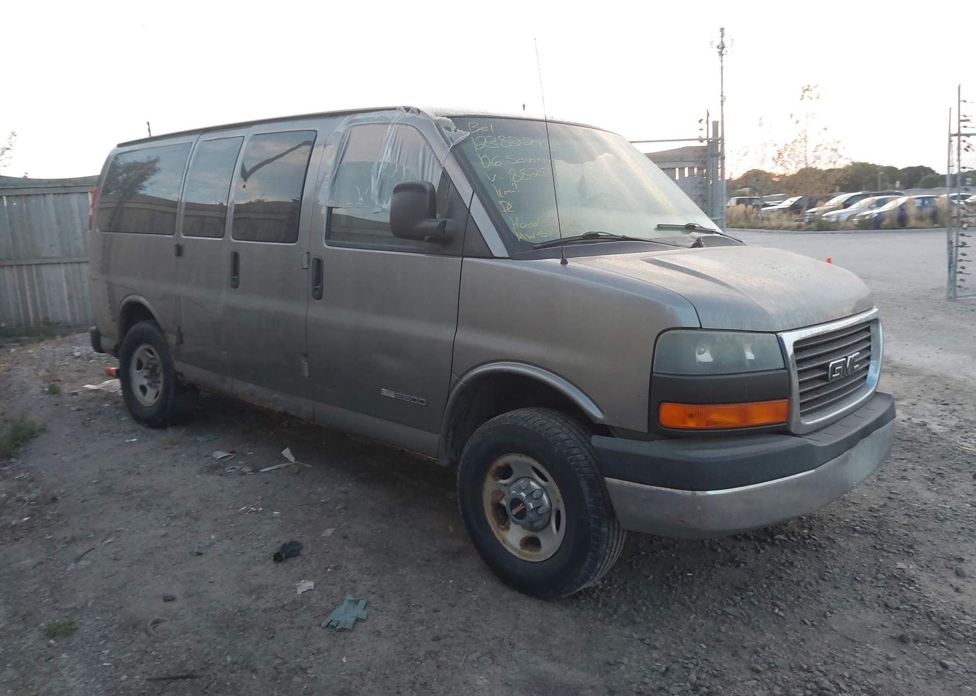 2006 GMC SAVANA G2500