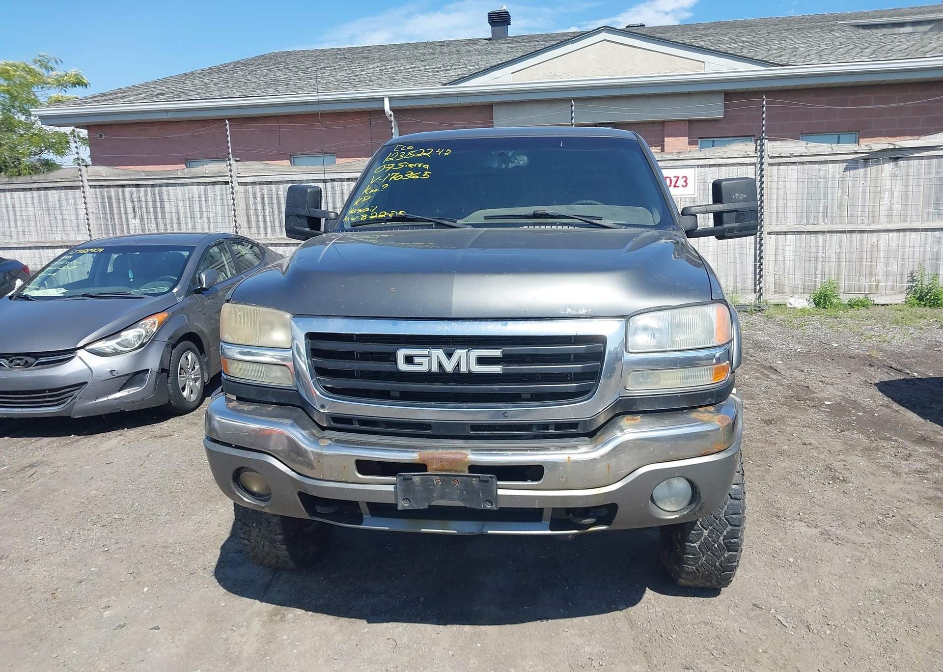 2007 GMC SIERRA 2500HD SL