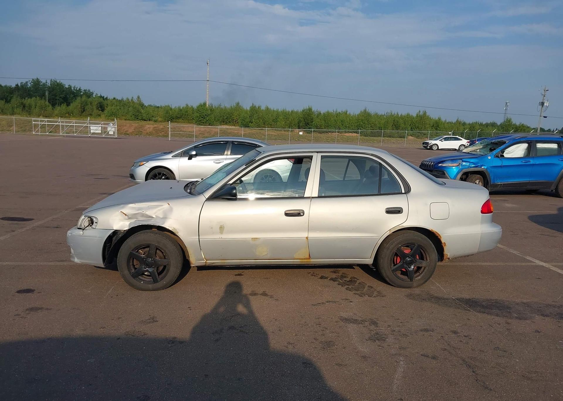 2001 TOYOTA COROLLA CE