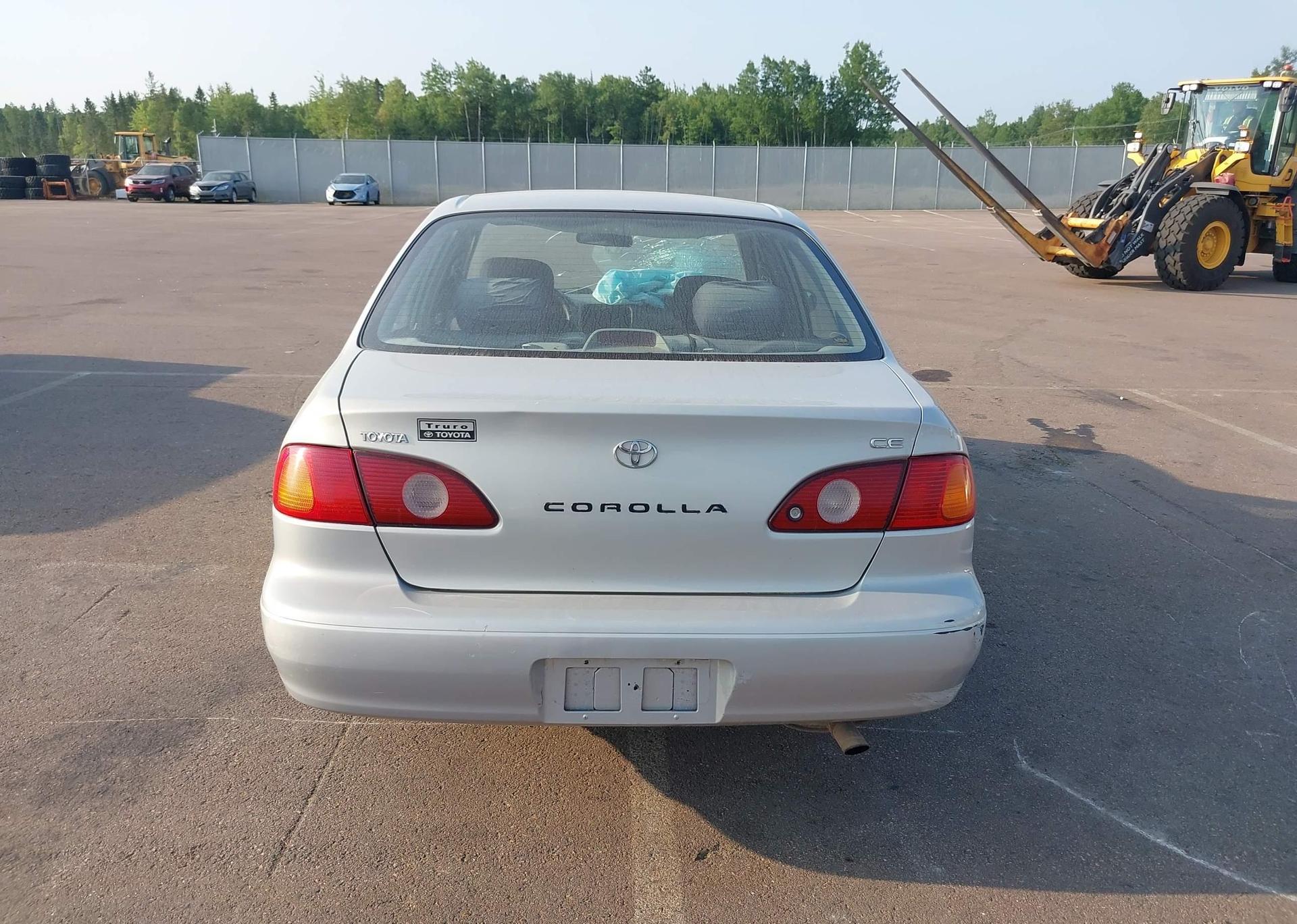 2001 TOYOTA COROLLA CE