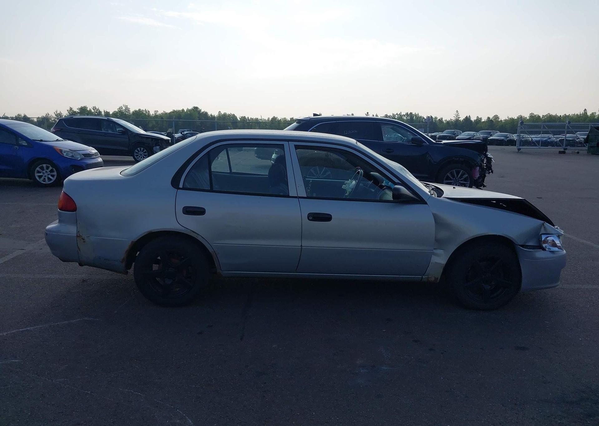 2001 TOYOTA COROLLA CE