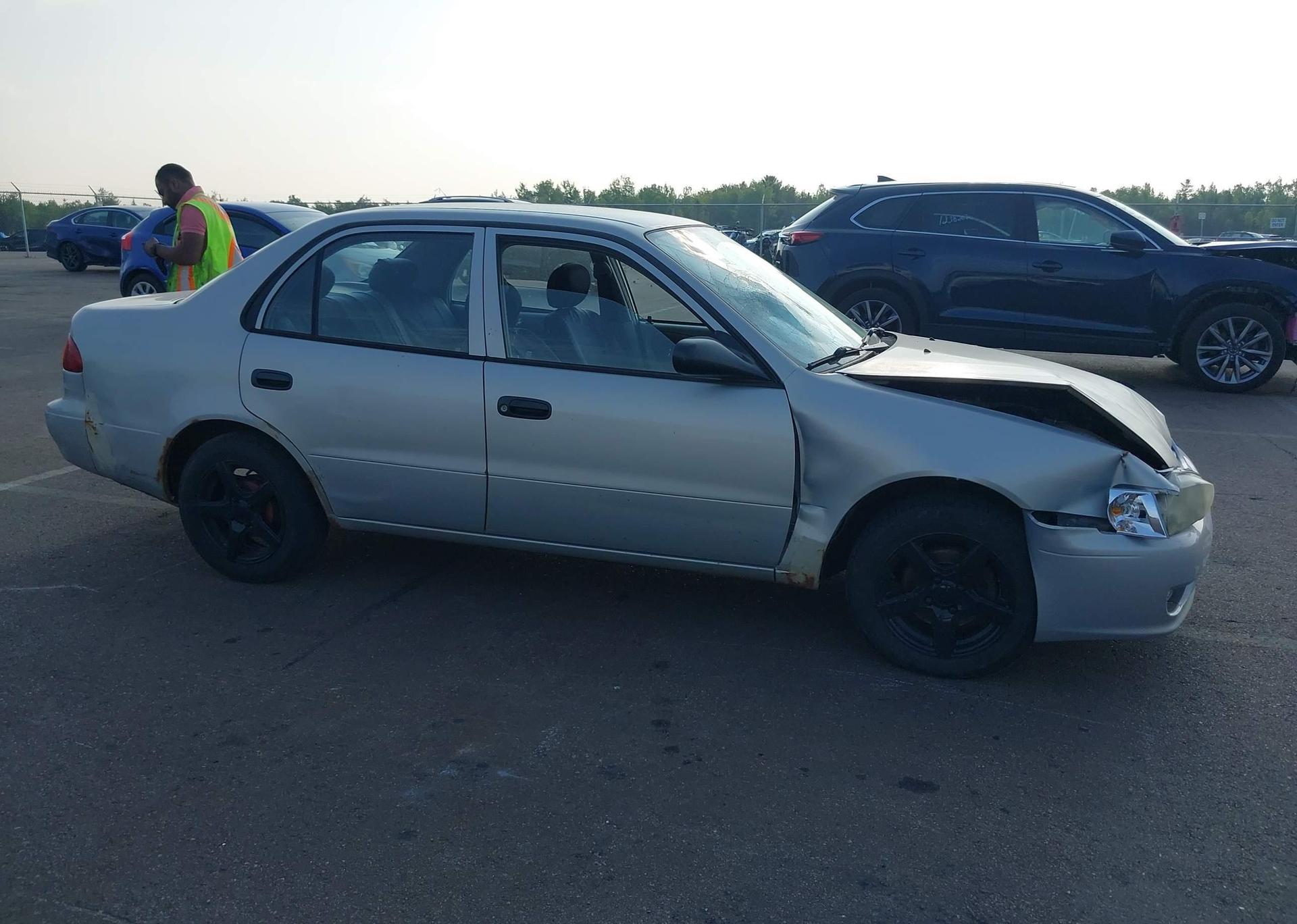 2001 TOYOTA COROLLA CE