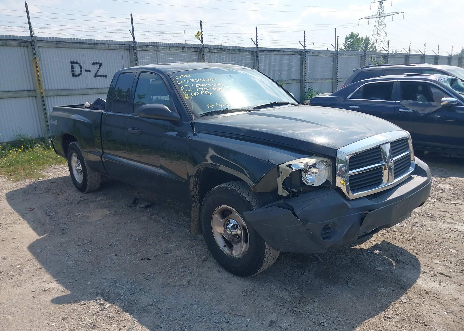2007 DODGE DAKOTA ST
