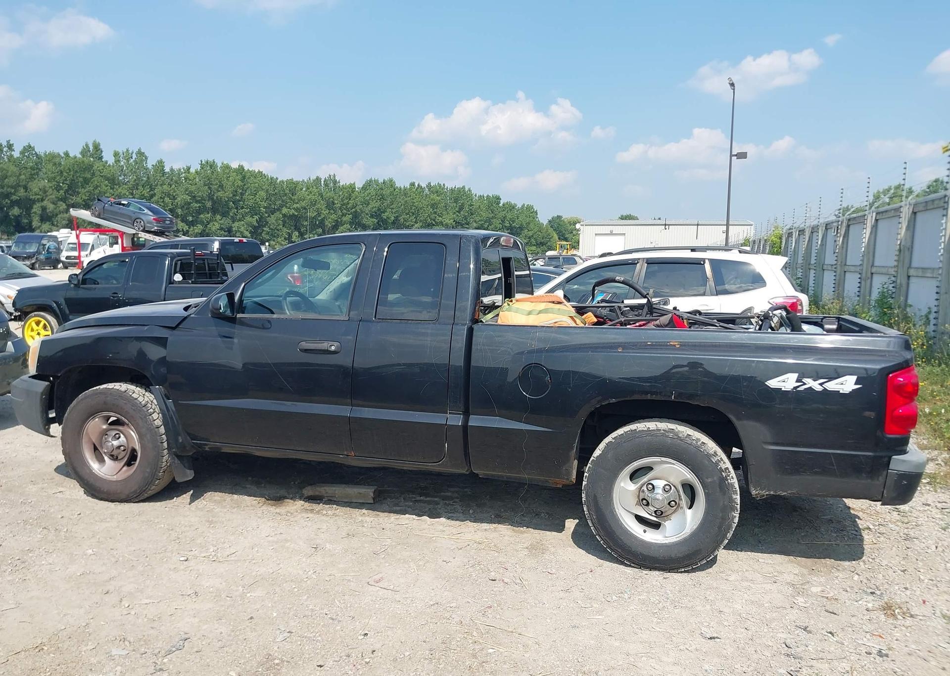 2007 DODGE DAKOTA ST