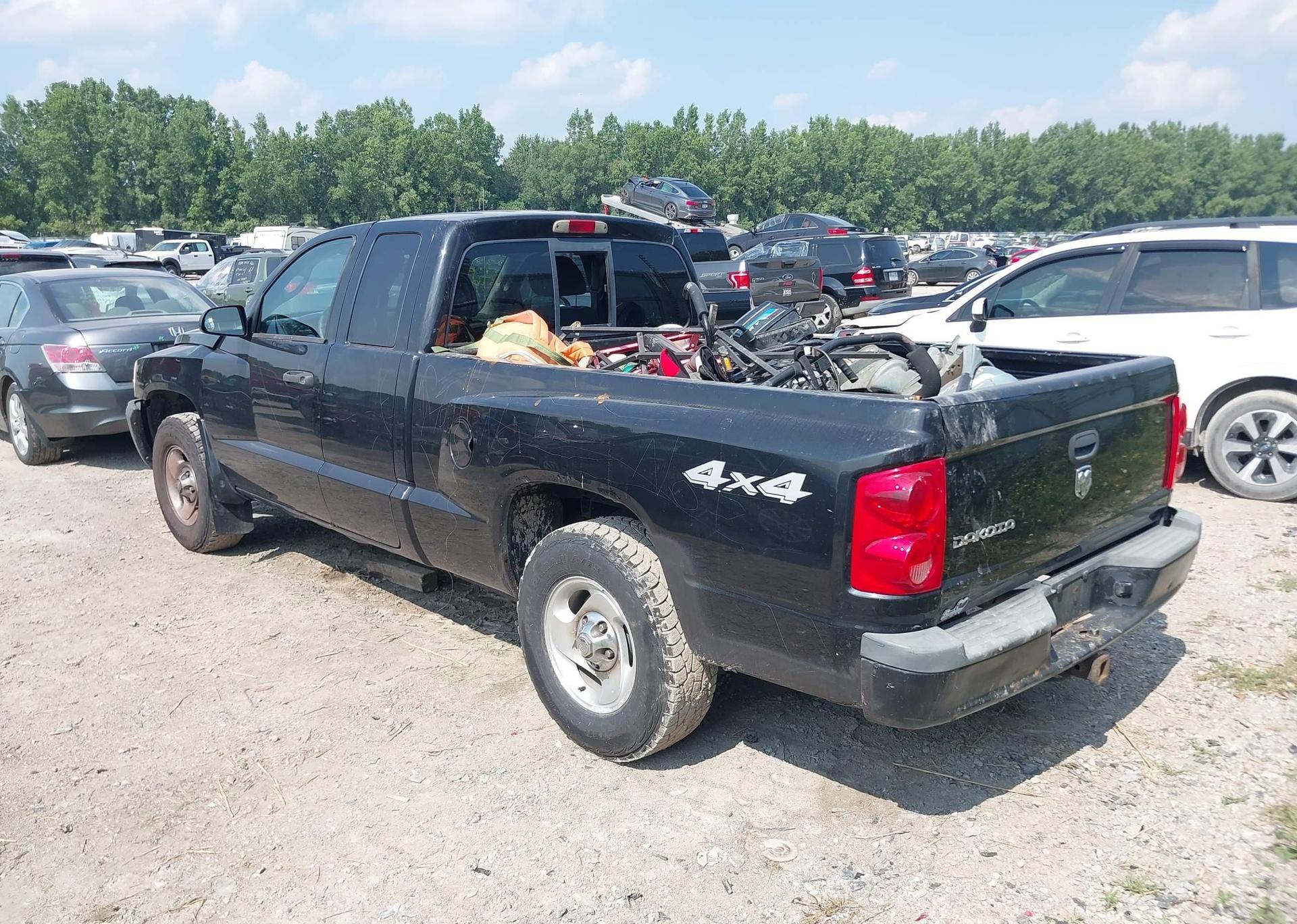 2007 DODGE DAKOTA ST