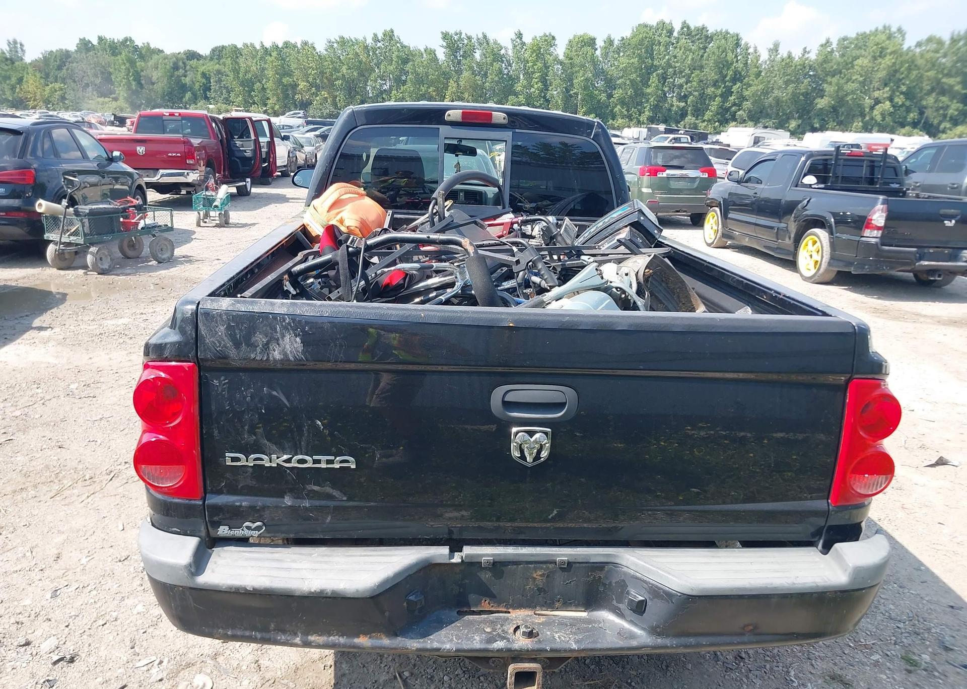 2007 DODGE DAKOTA ST