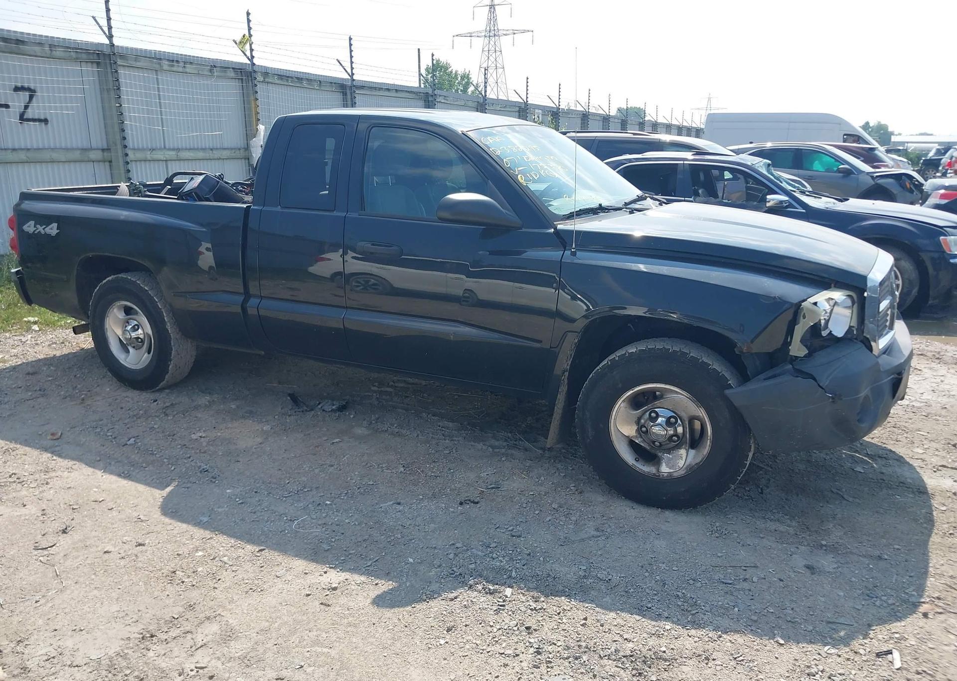 2007 DODGE DAKOTA ST
