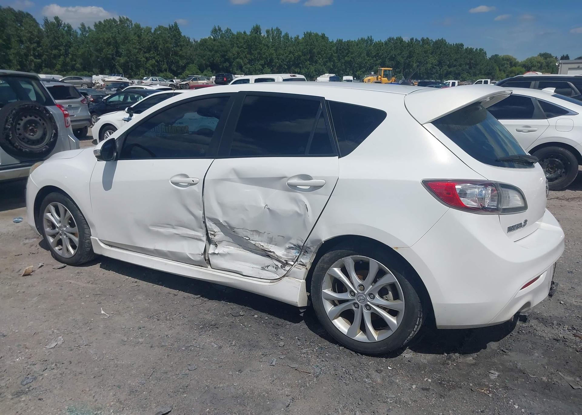 2010 MAZDA 3 S