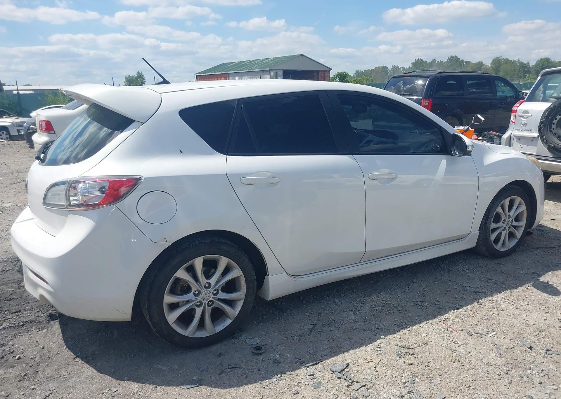 2010 MAZDA 3 S