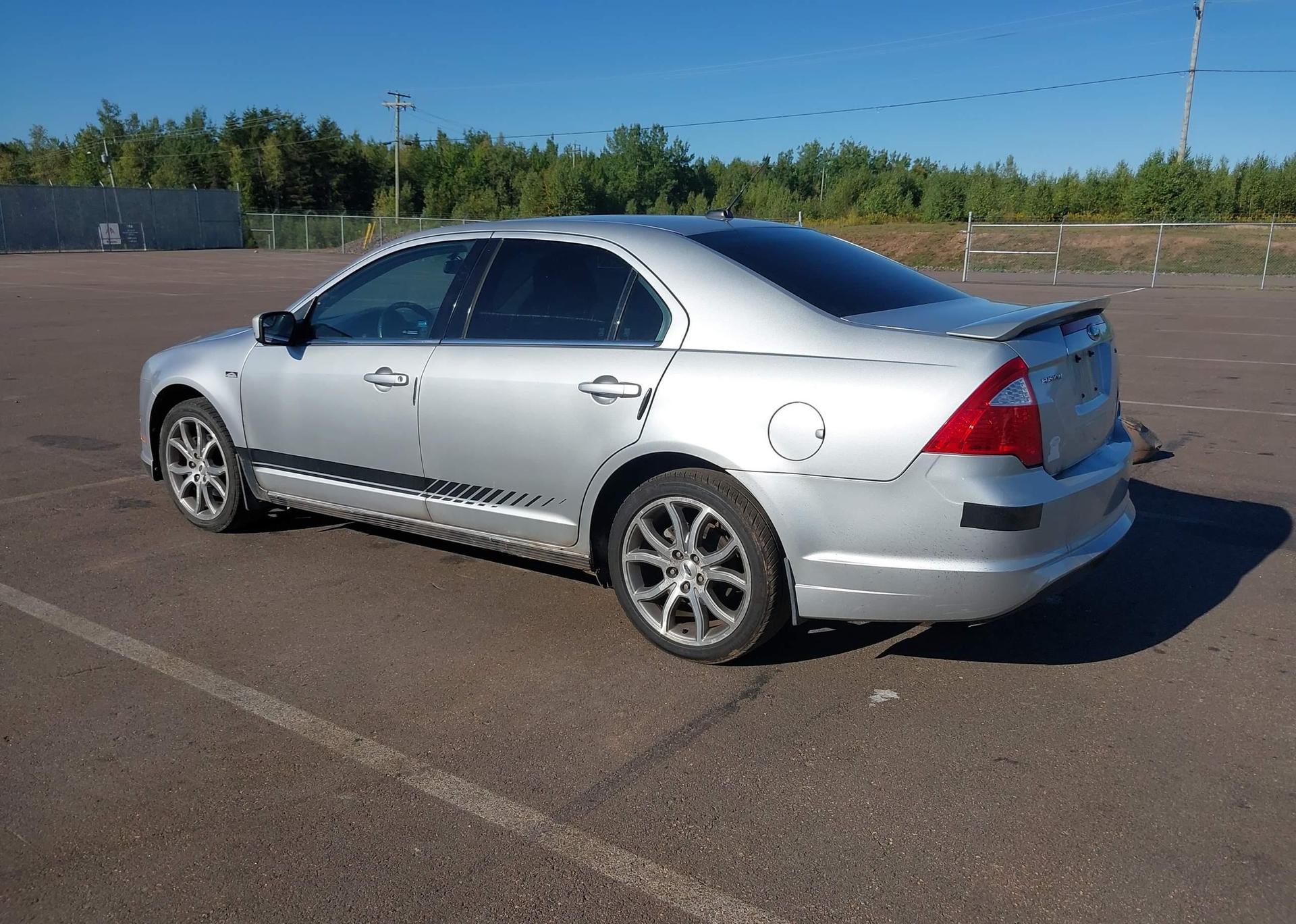 2011 FORD FUSION SE