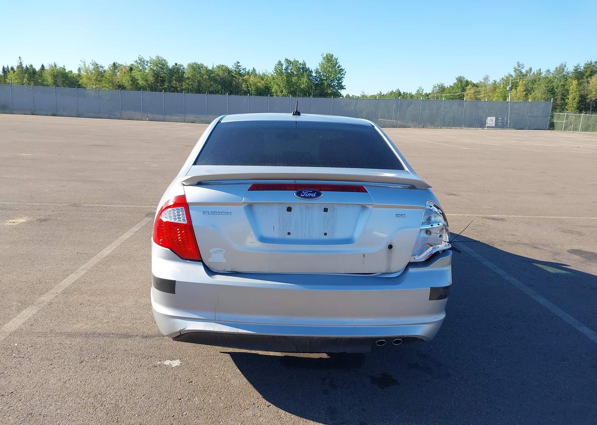 2011 FORD FUSION SE