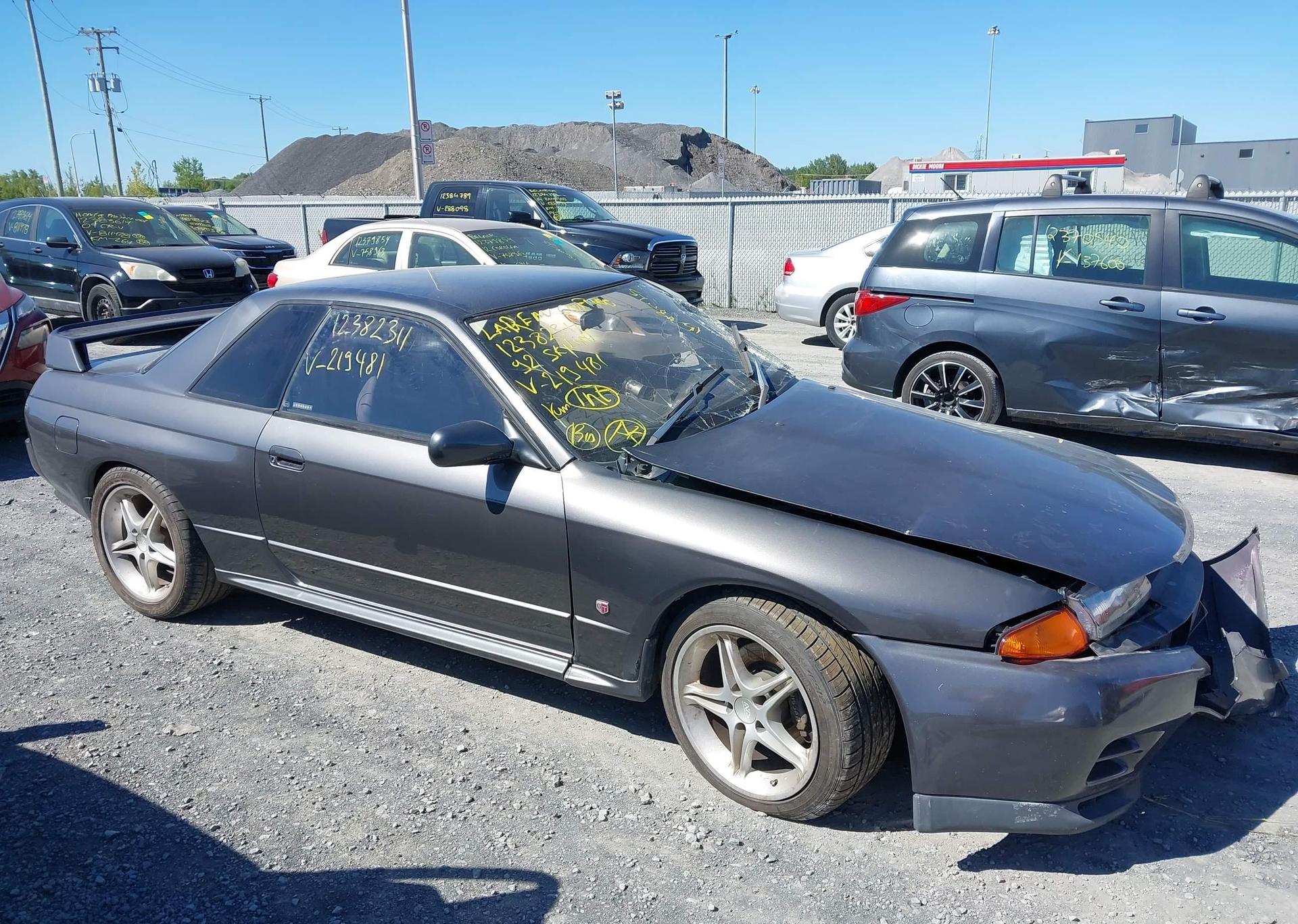 1992 NISSAN SKYLINE