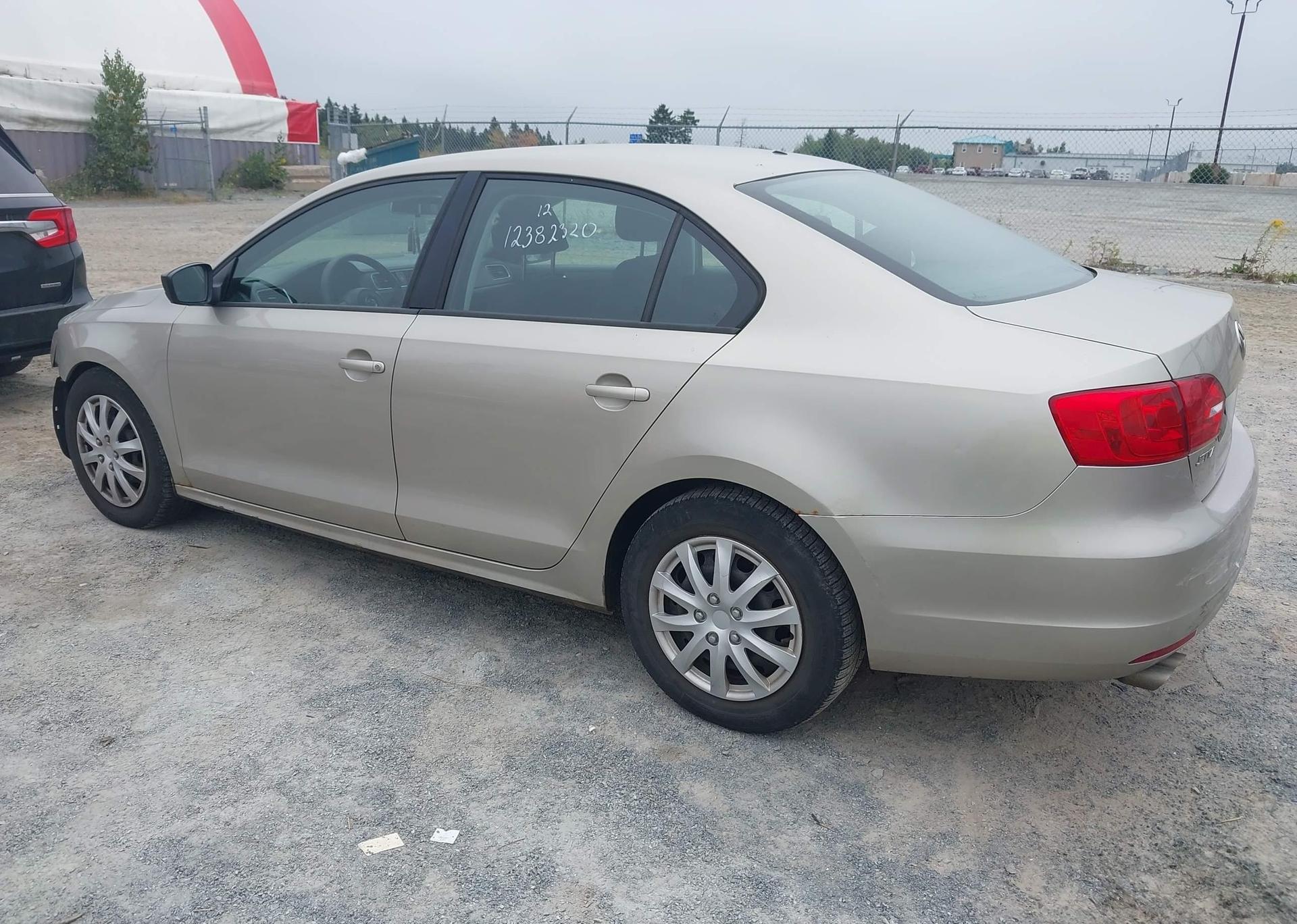 2012 VOLKSWAGEN JETTA SEDAN