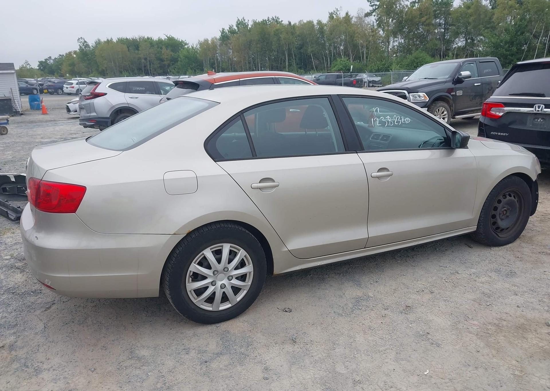 2012 VOLKSWAGEN JETTA SEDAN