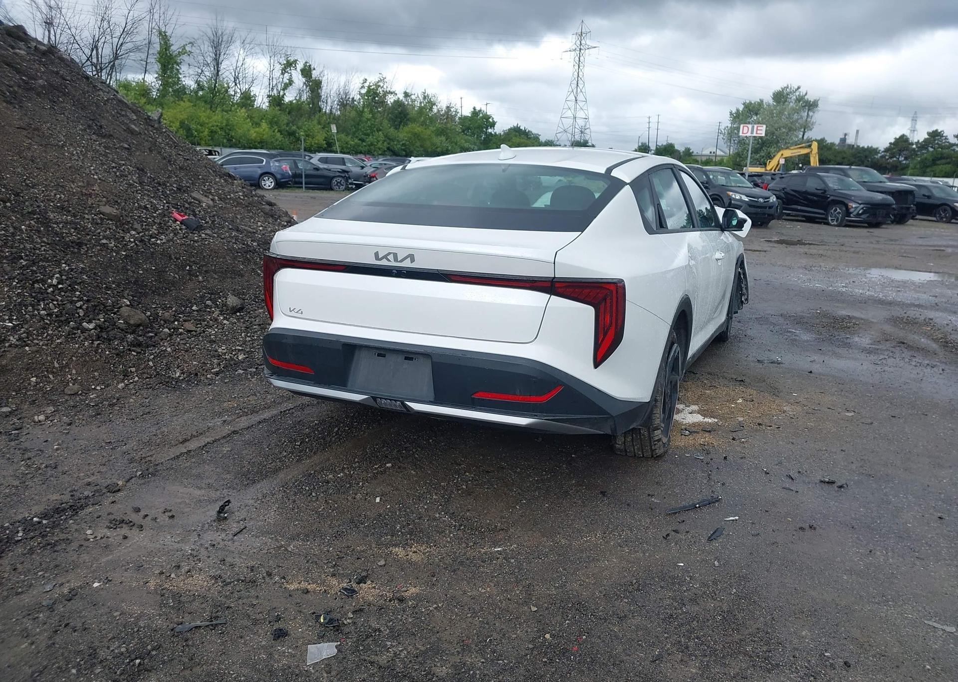 2025 KIA K4 EX