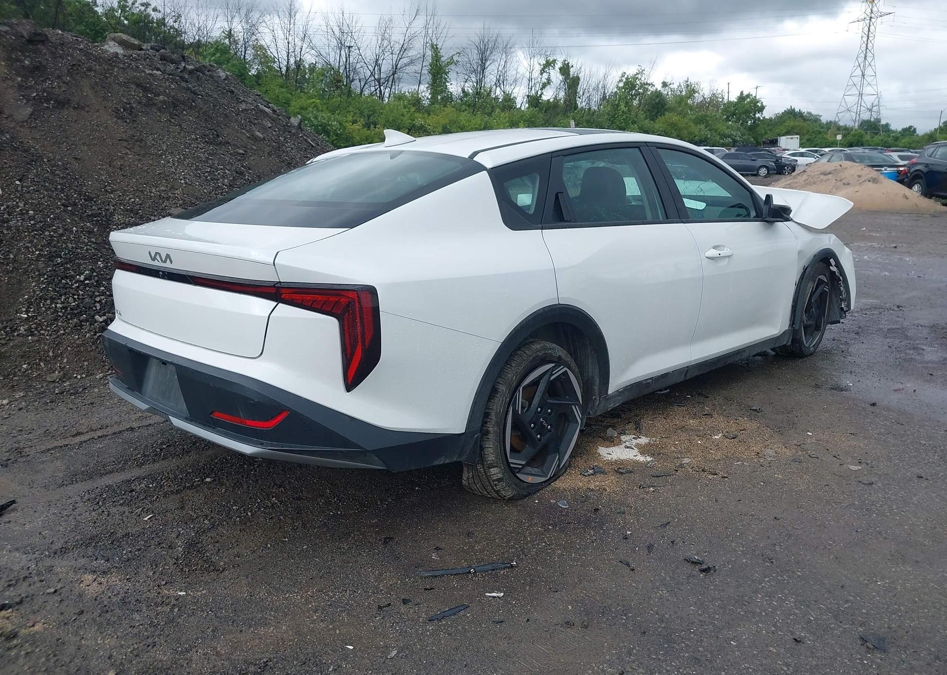 2025 KIA K4 EX
