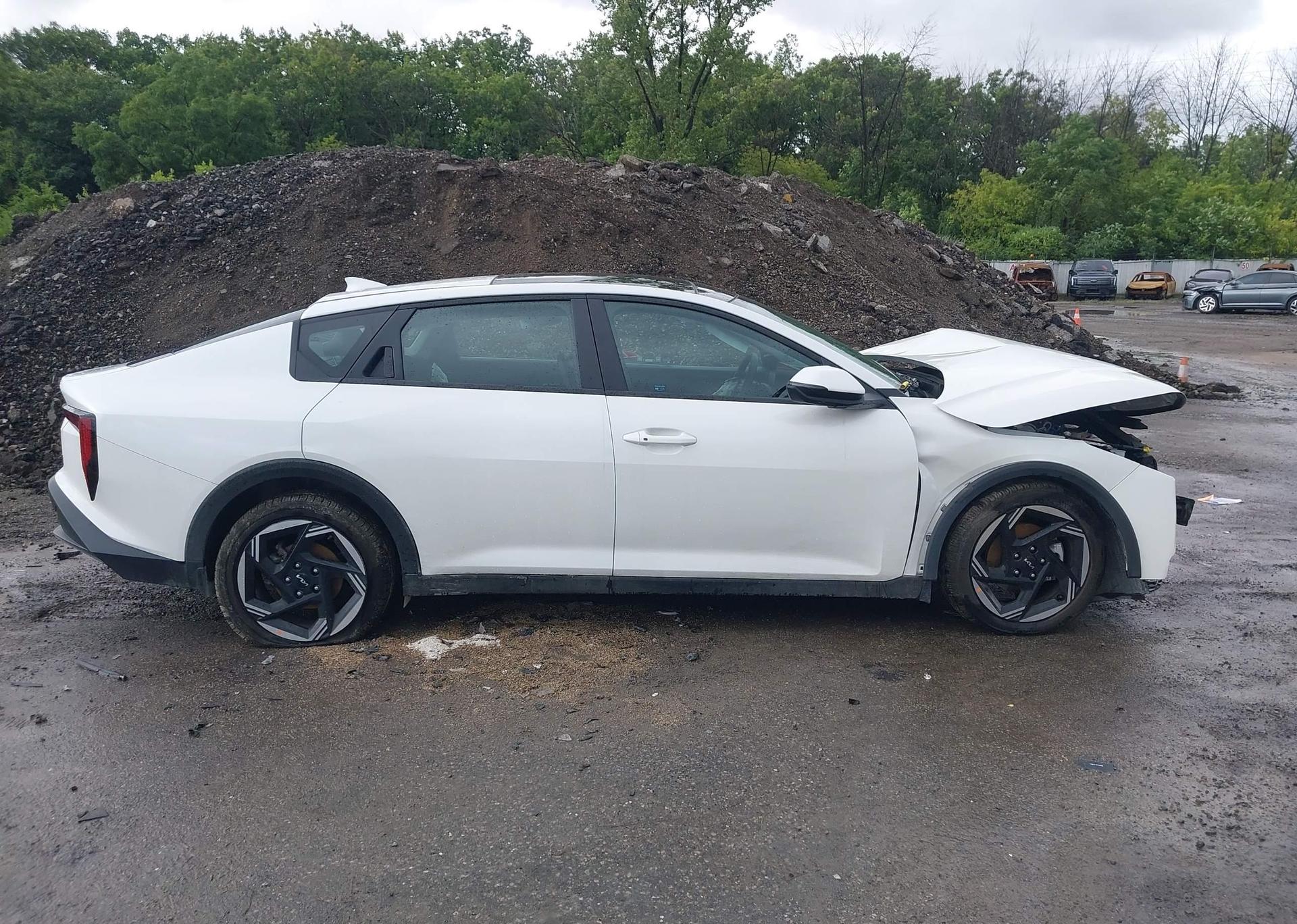 2025 KIA K4 EX