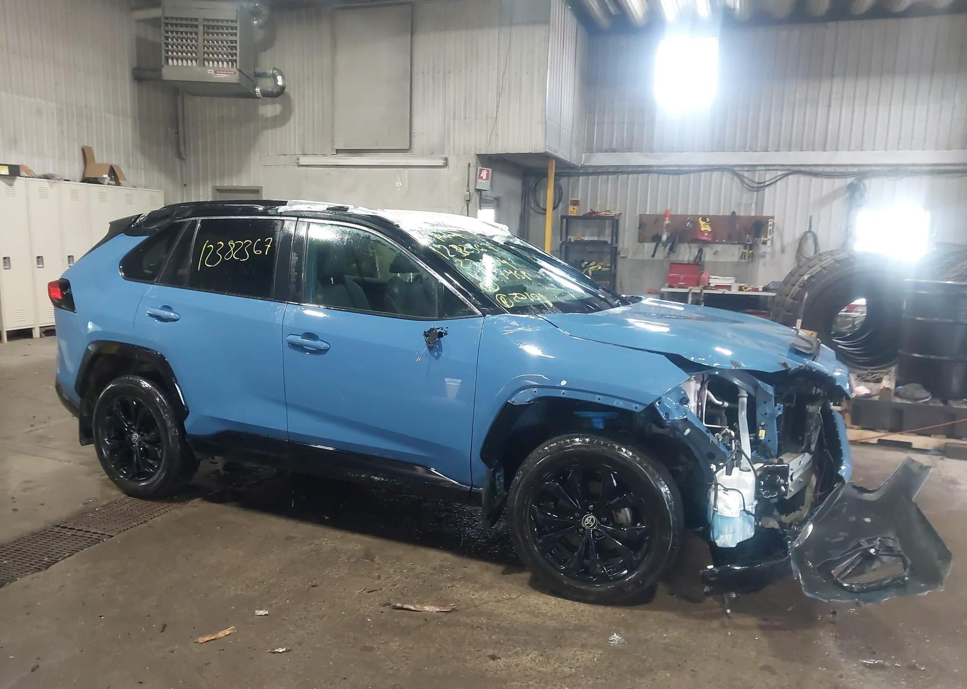 2023 TOYOTA RAV4 XSE