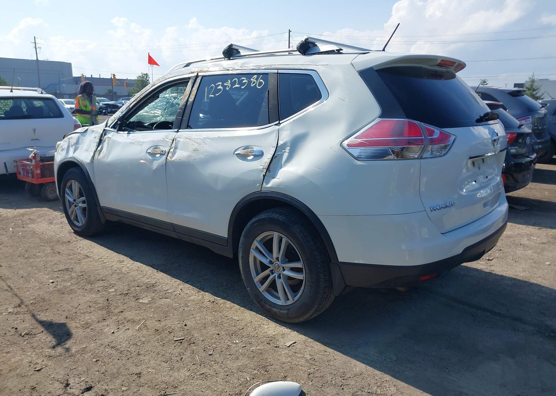 2016 NISSAN ROGUE S