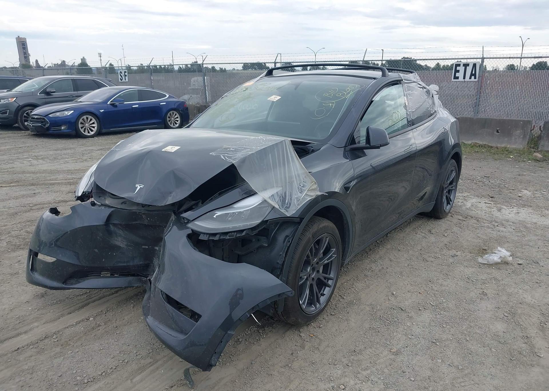 2024 TESLA MODEL Y LONG RANGE