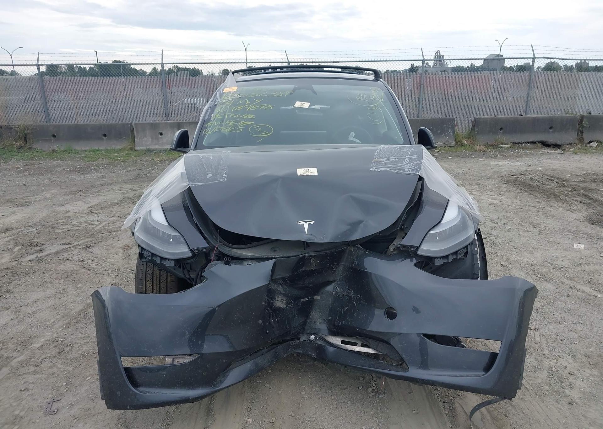 2024 TESLA MODEL Y LONG RANGE