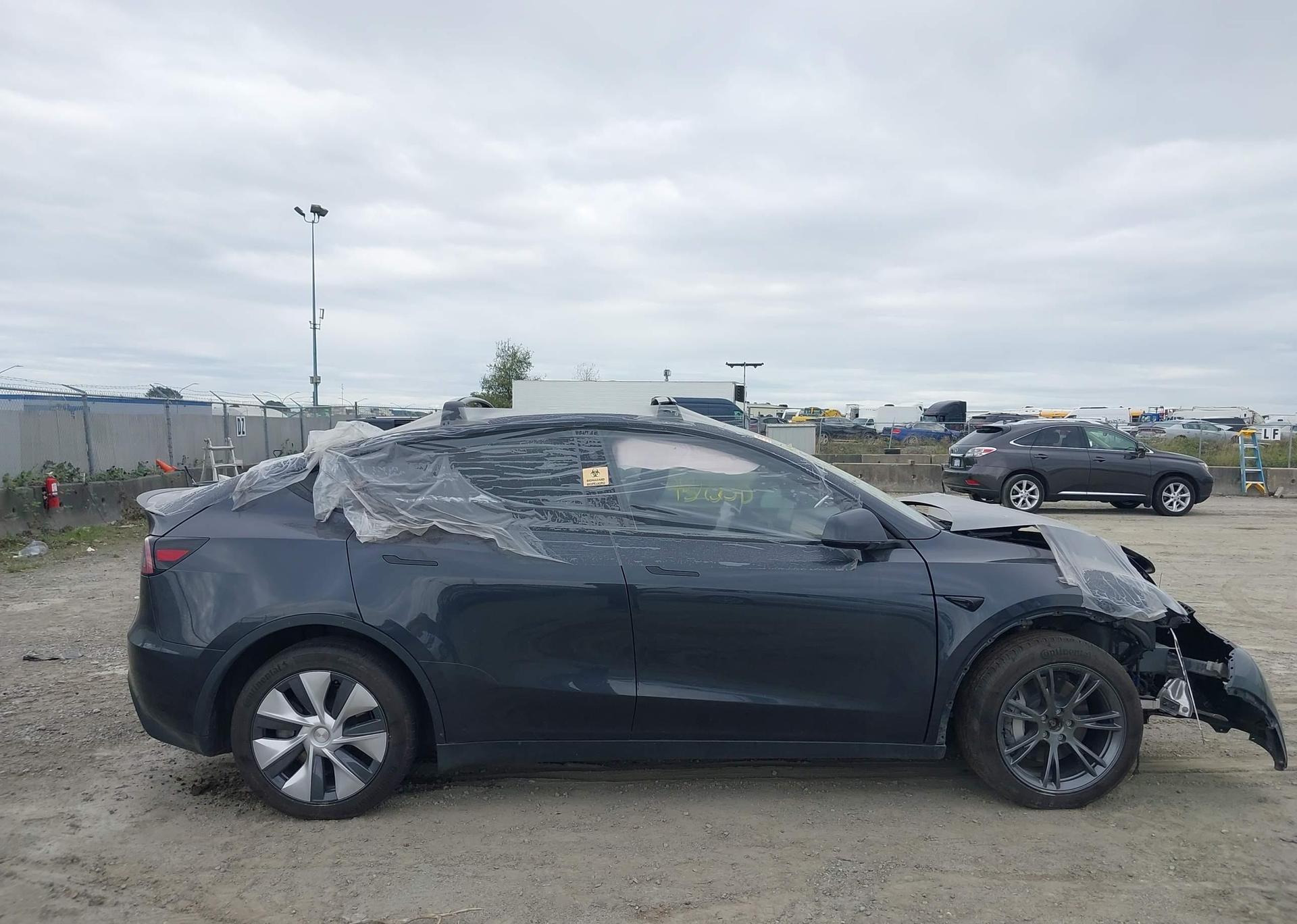 2024 TESLA MODEL Y LONG RANGE