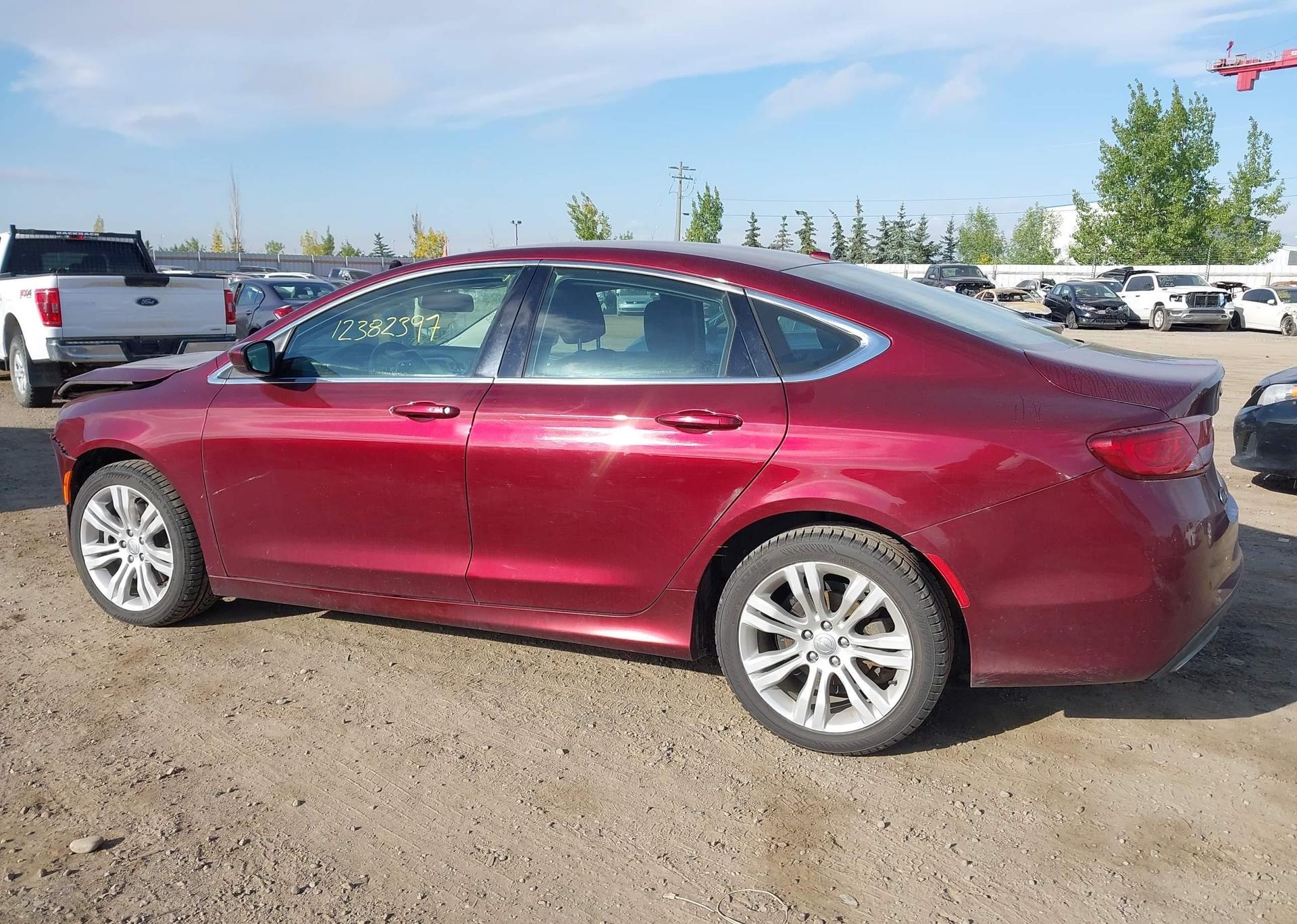 2015 CHRYSLER 200 LIMITED