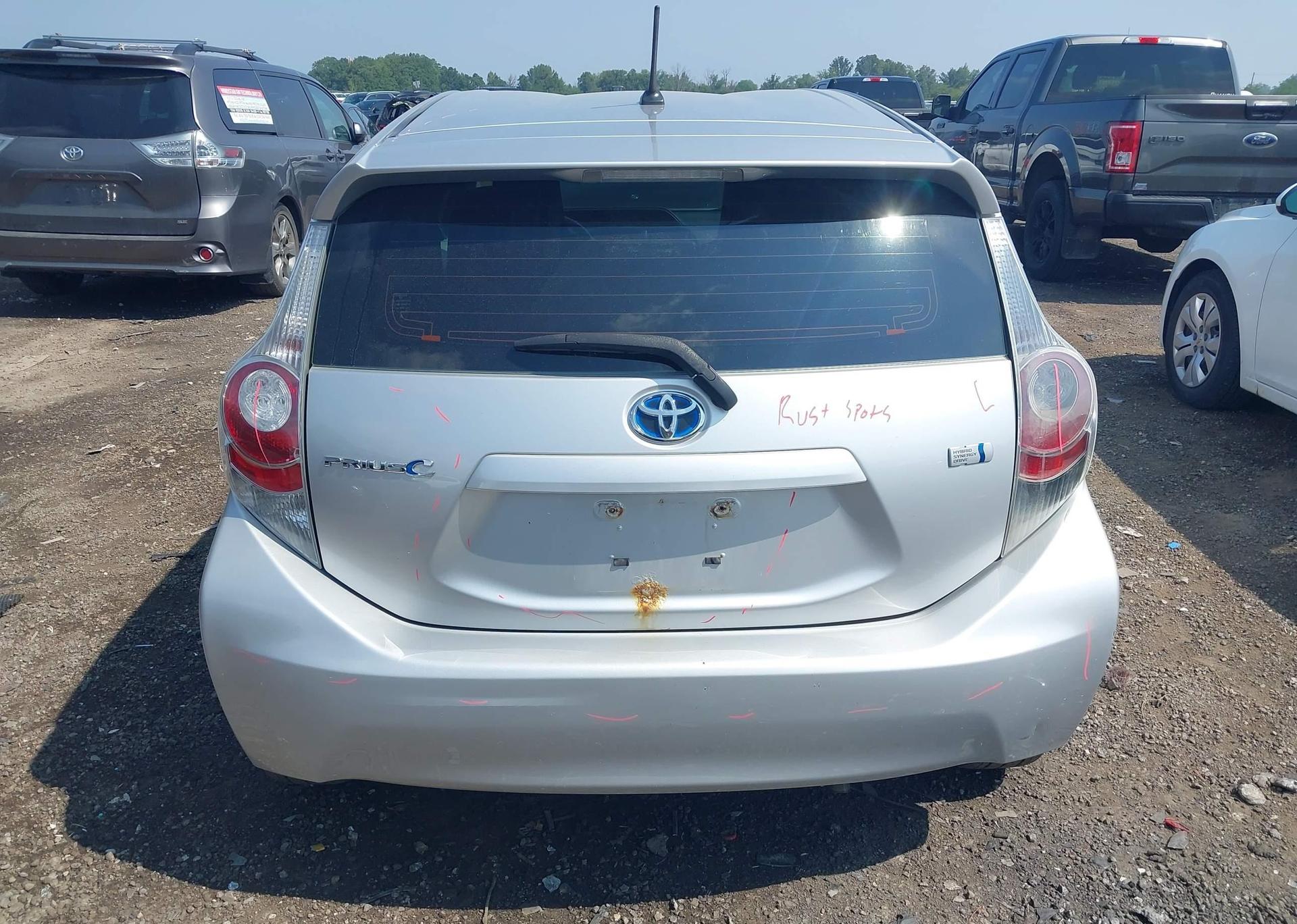 2013 TOYOTA Prius c