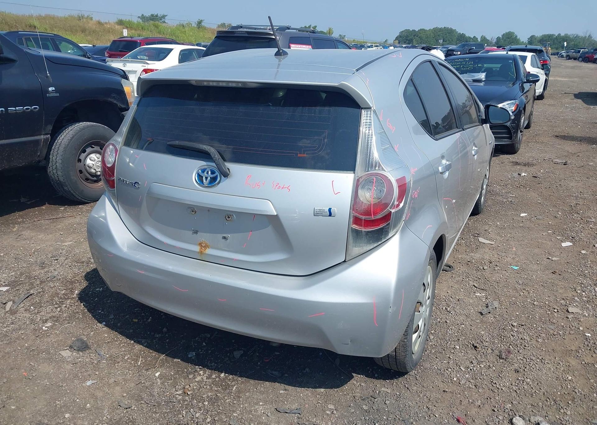 2013 TOYOTA Prius c