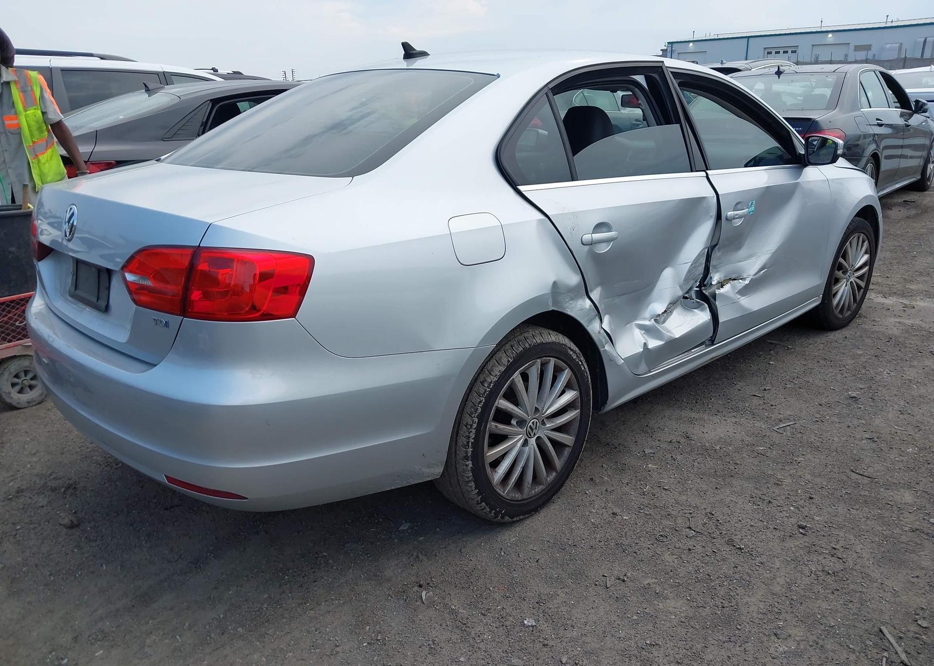 2011 VOLKSWAGEN JETTA TDI