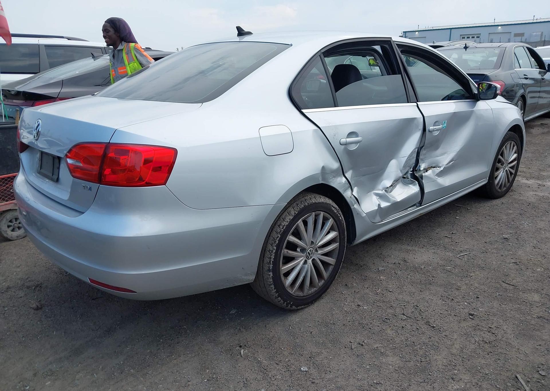 2011 VOLKSWAGEN JETTA TDI