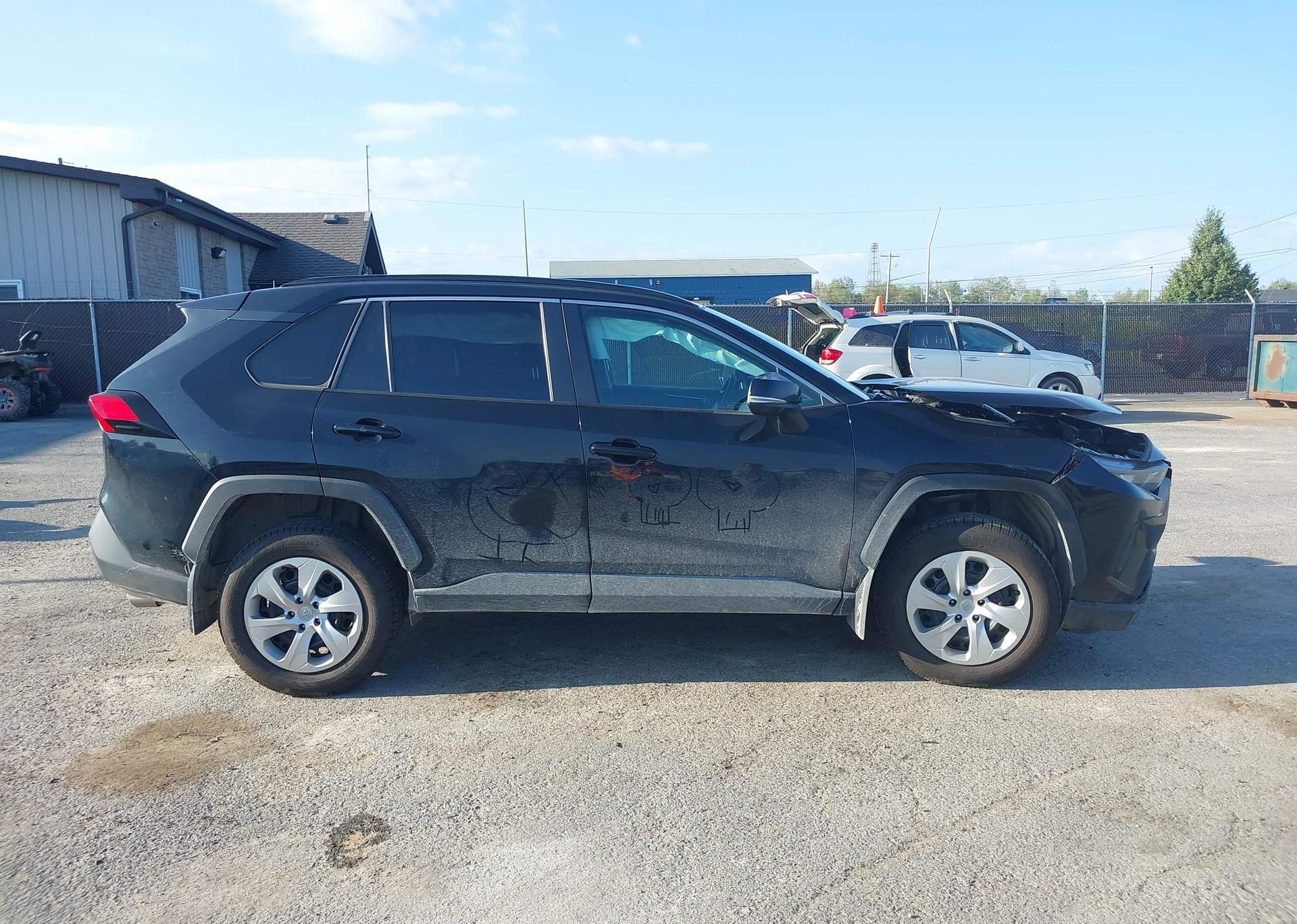 2021 TOYOTA RAV4 LE