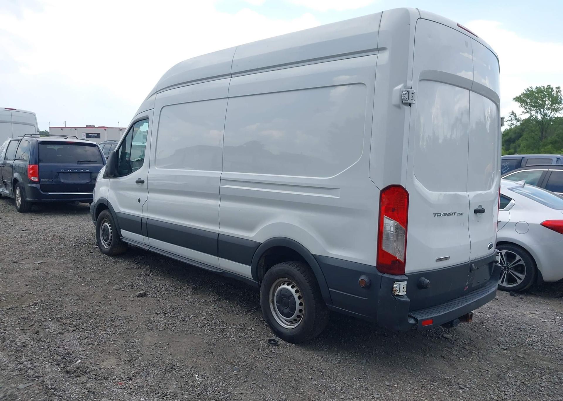 2016 FORD transit t-250