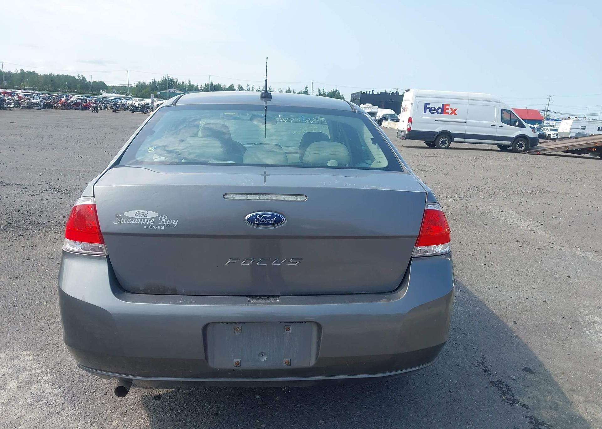 2010 FORD FOCUS S