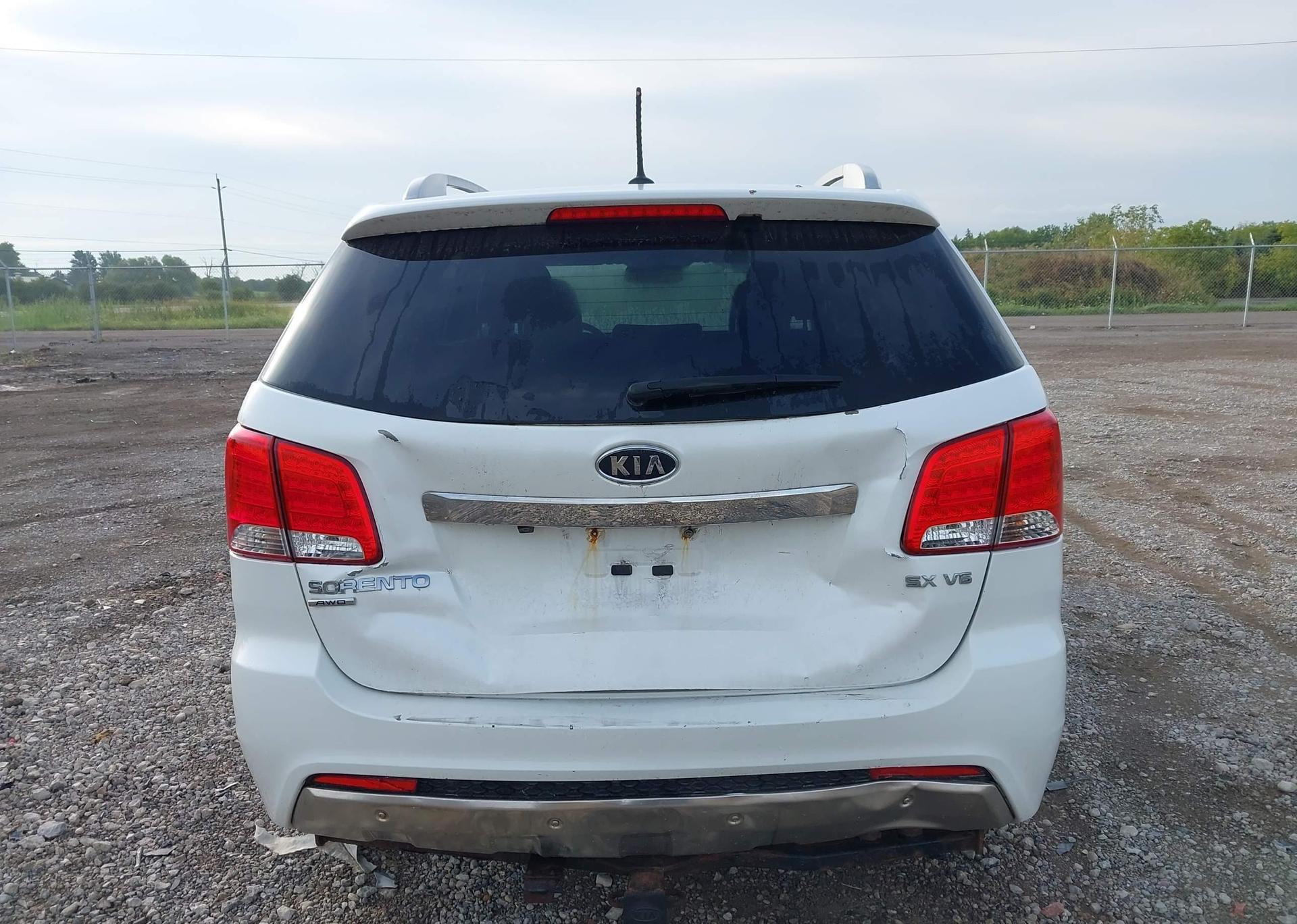 2013 KIA SORENTO SX