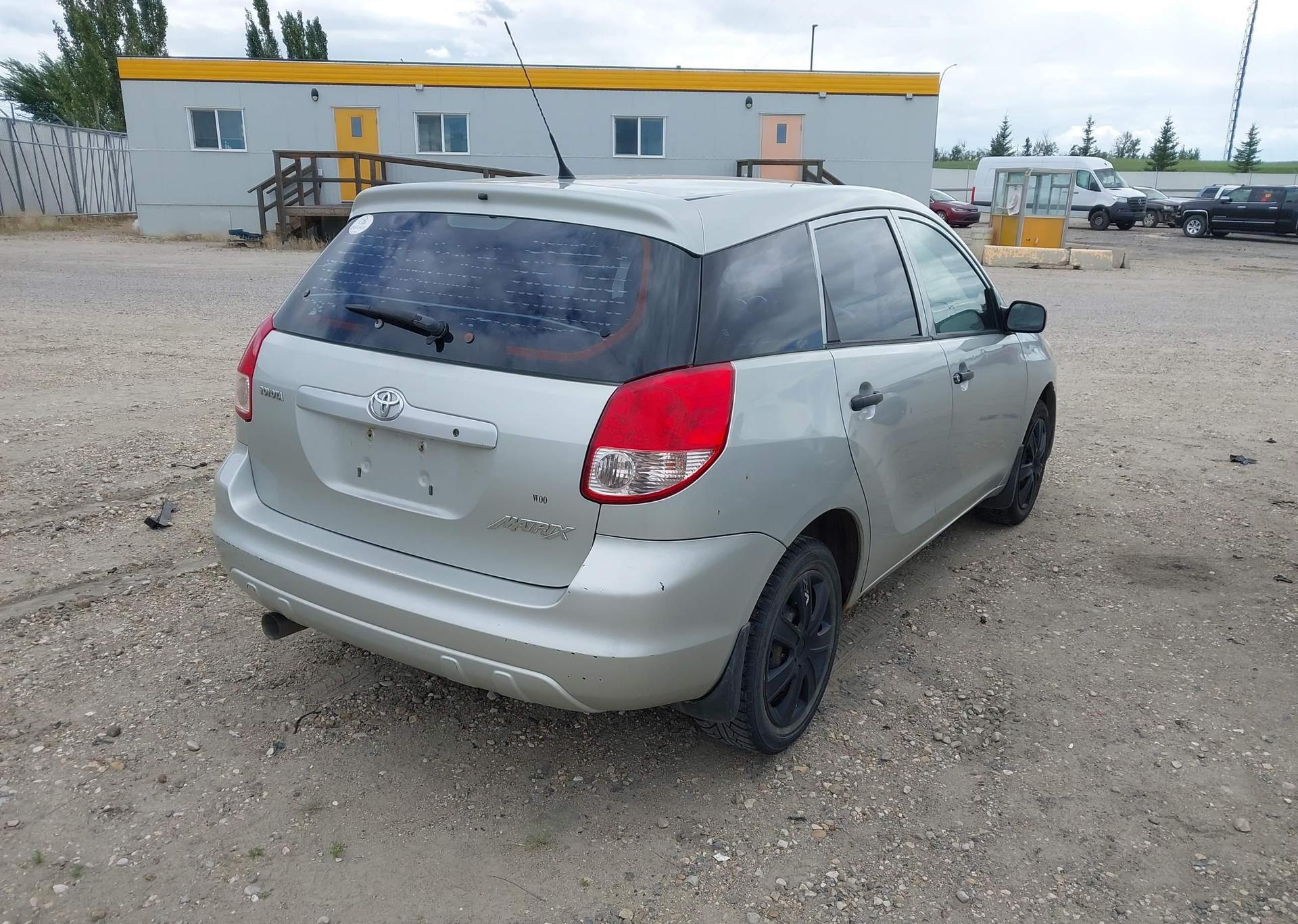 2004 TOYOTA COROLLA MATRIX XR