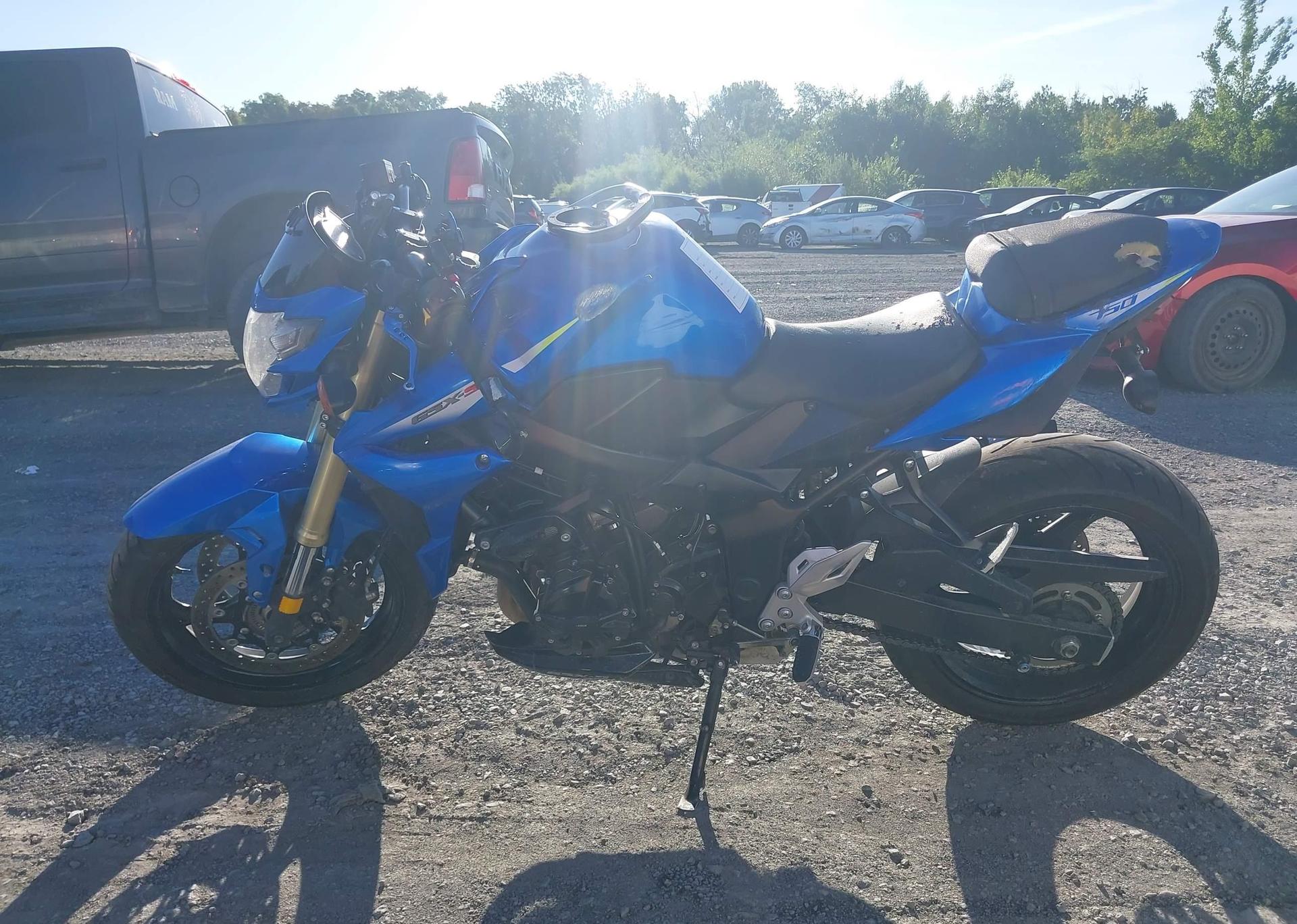 2016 SUZUKI gsx-s750