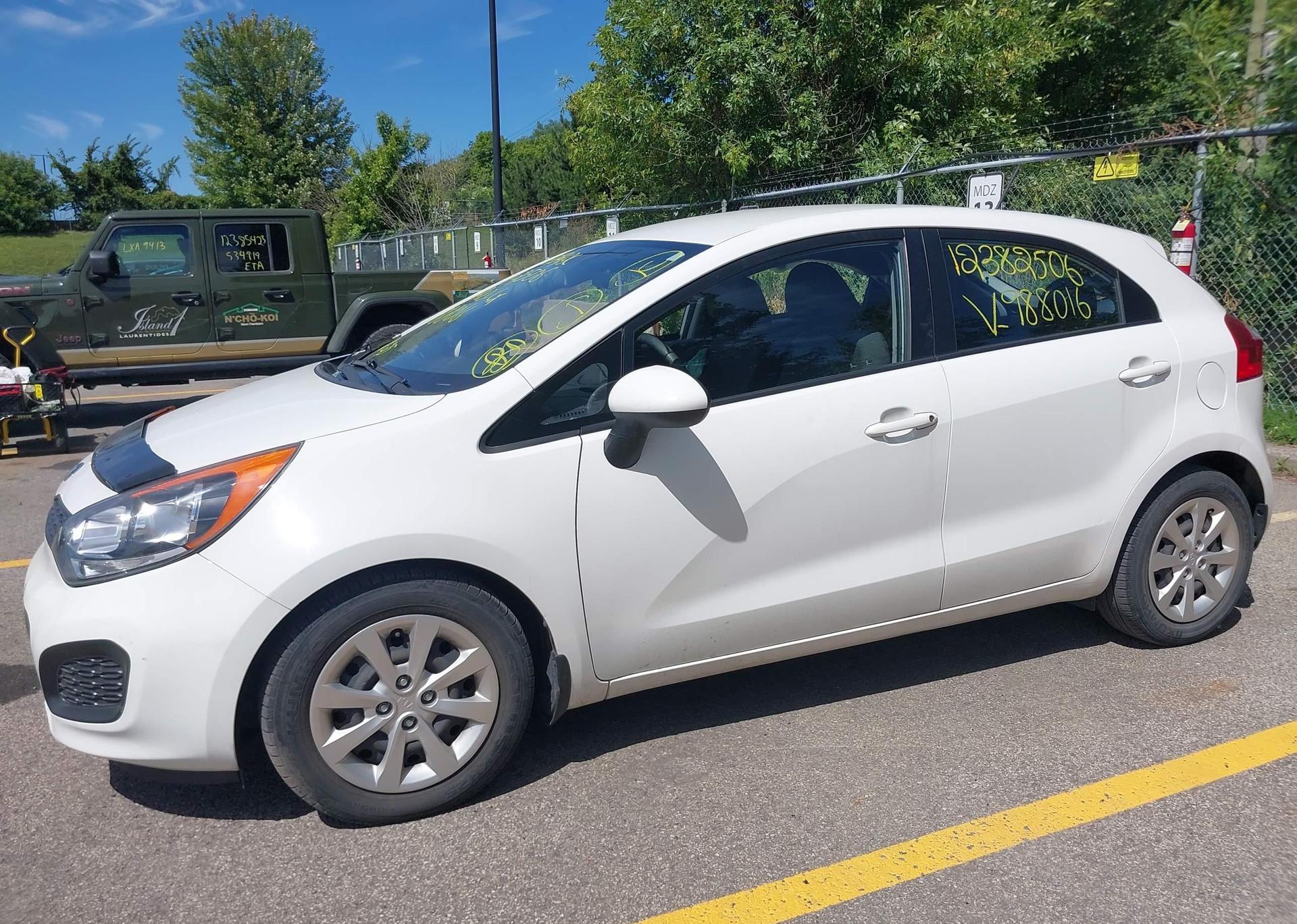 2015 KIA RIO LX