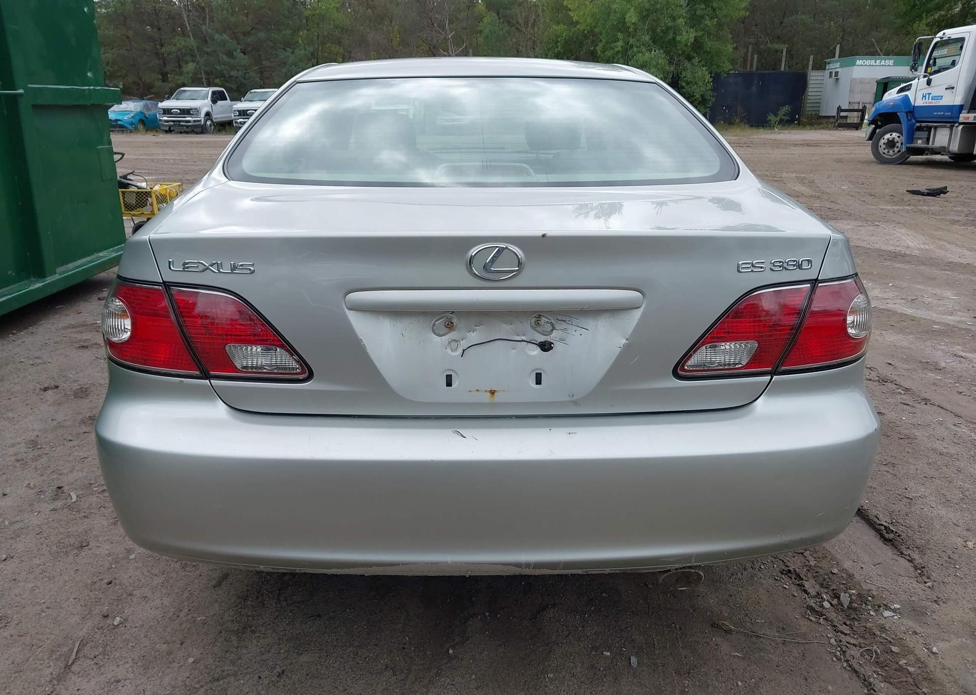 2004 LEXUS ES 330