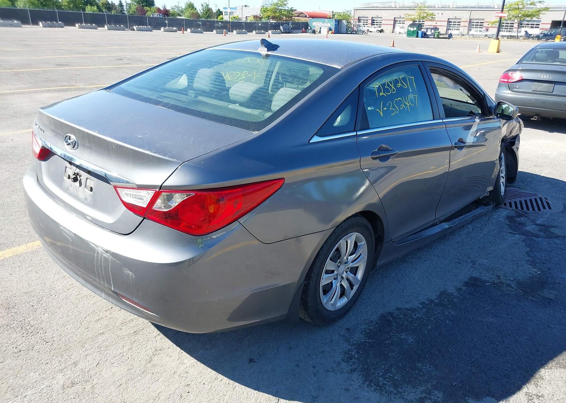2012 HYUNDAI SONATA