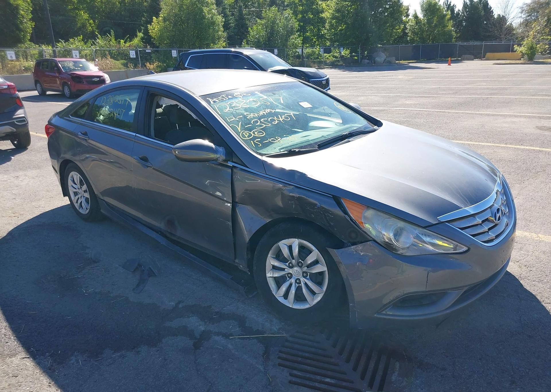 2012 HYUNDAI SONATA