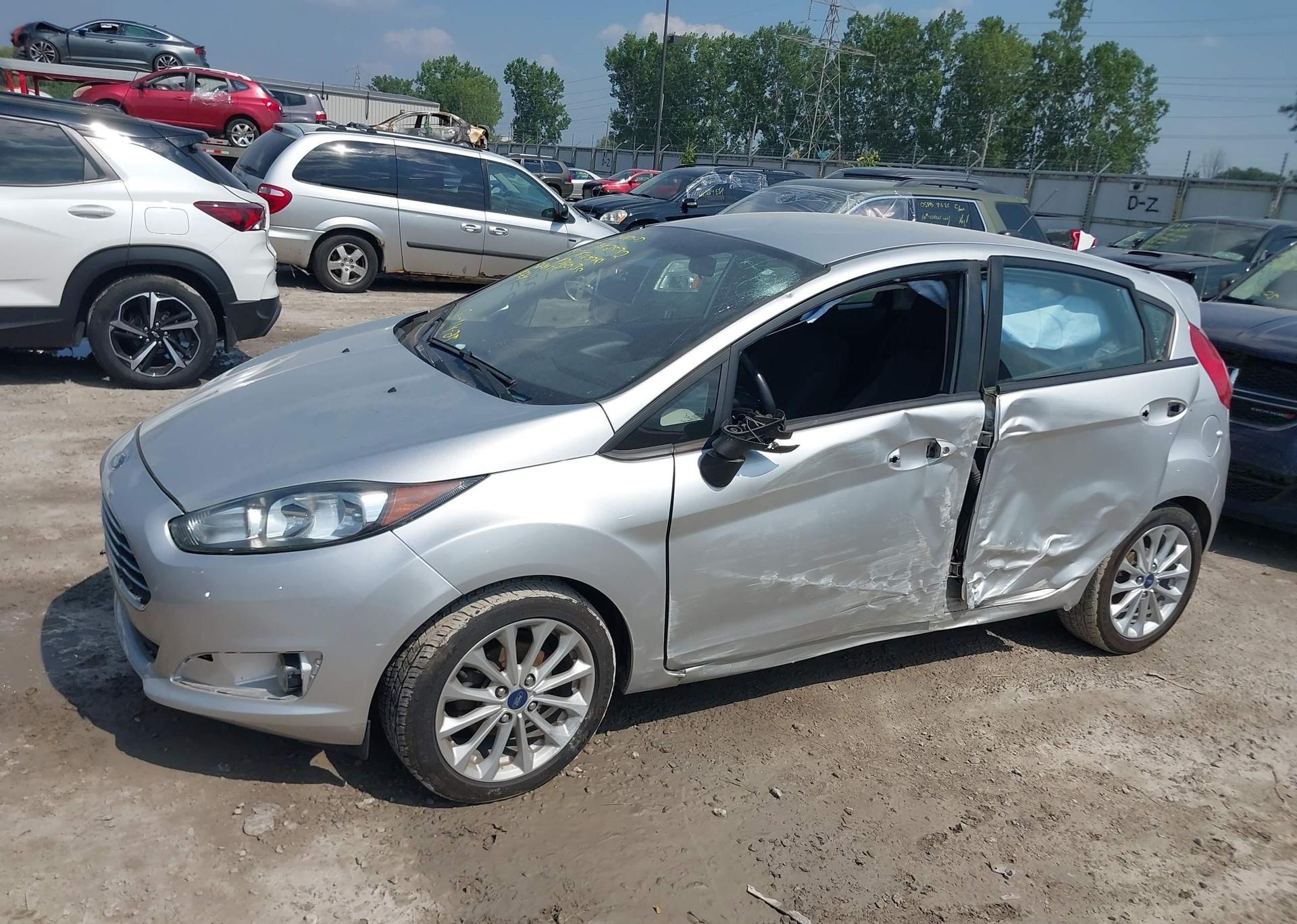 2014 FORD FIESTA SE