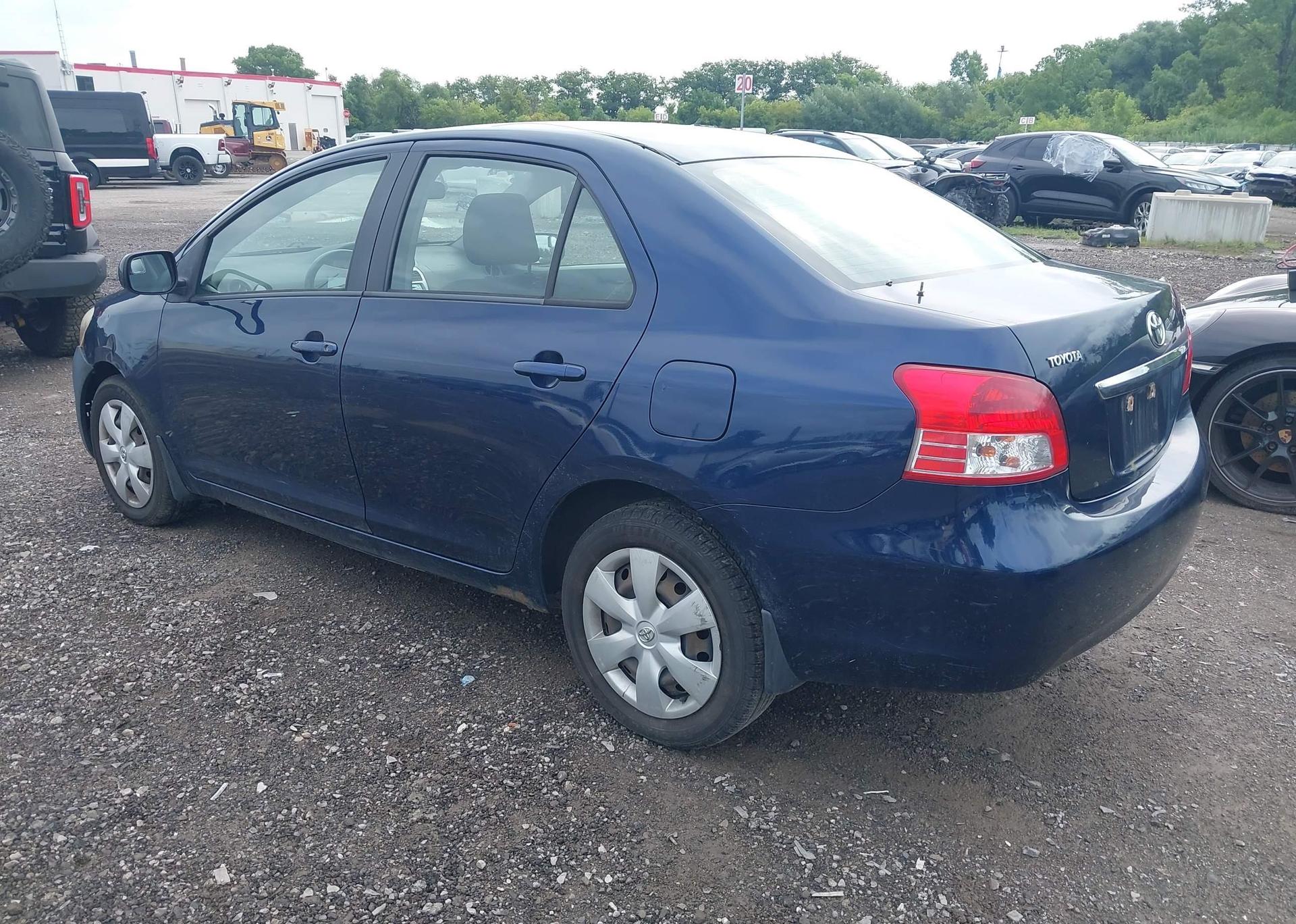 2008 TOYOTA YARIS