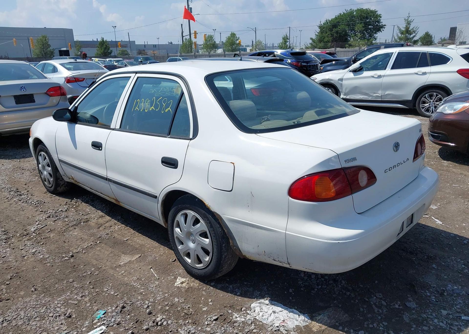 2001 TOYOTA COROLLA CE