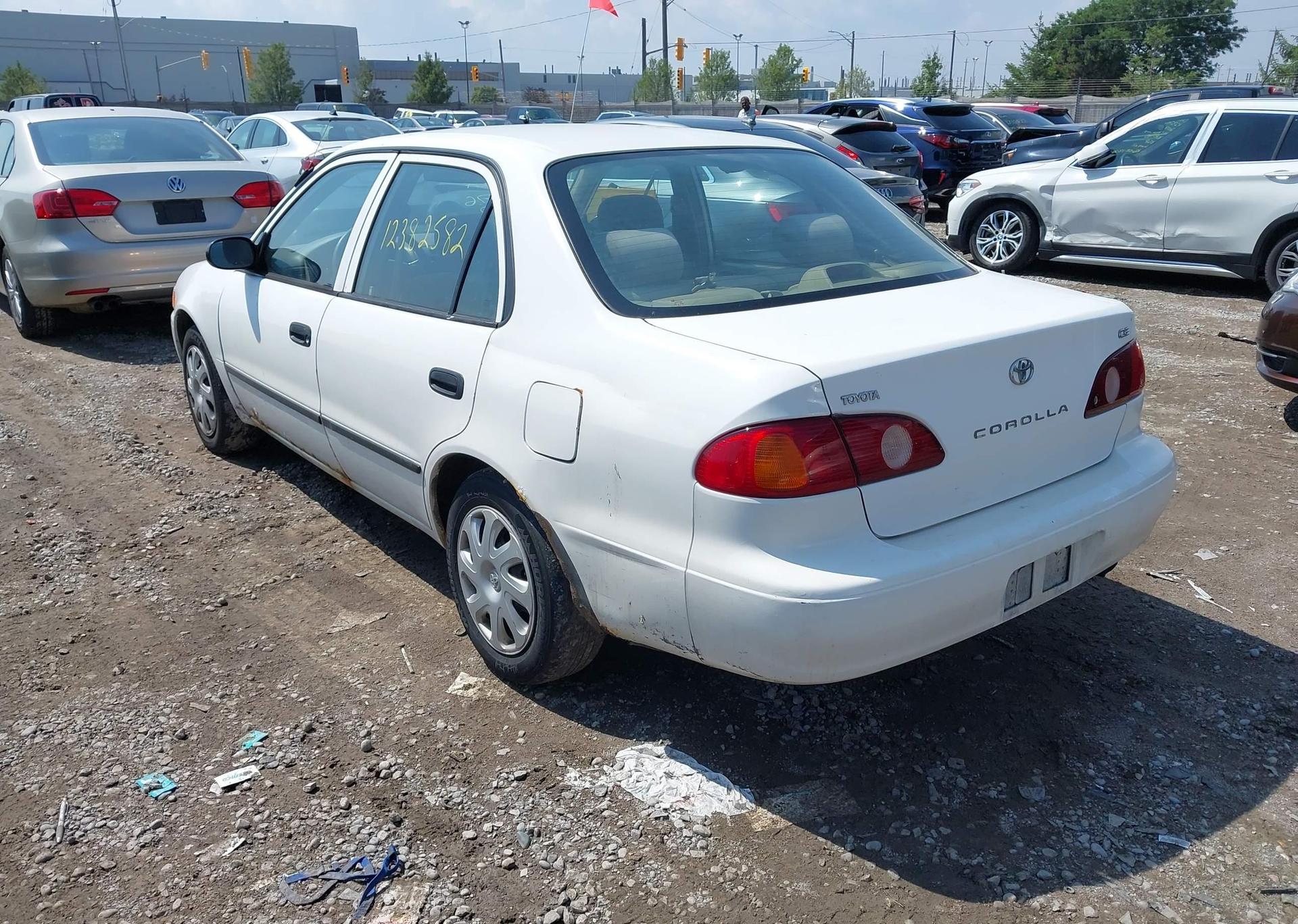 2001 TOYOTA COROLLA CE