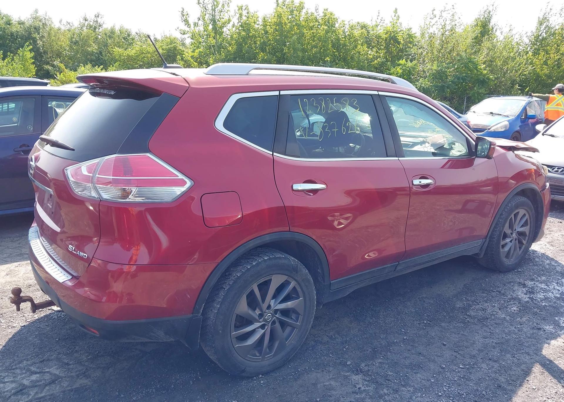 2016 NISSAN ROGUE S