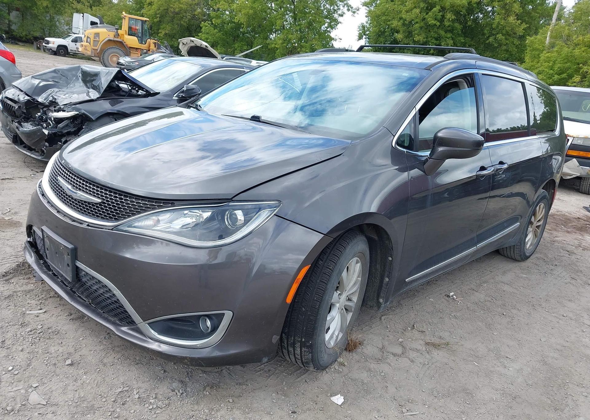 2017 CHRYSLER PACIFICA TOURING L