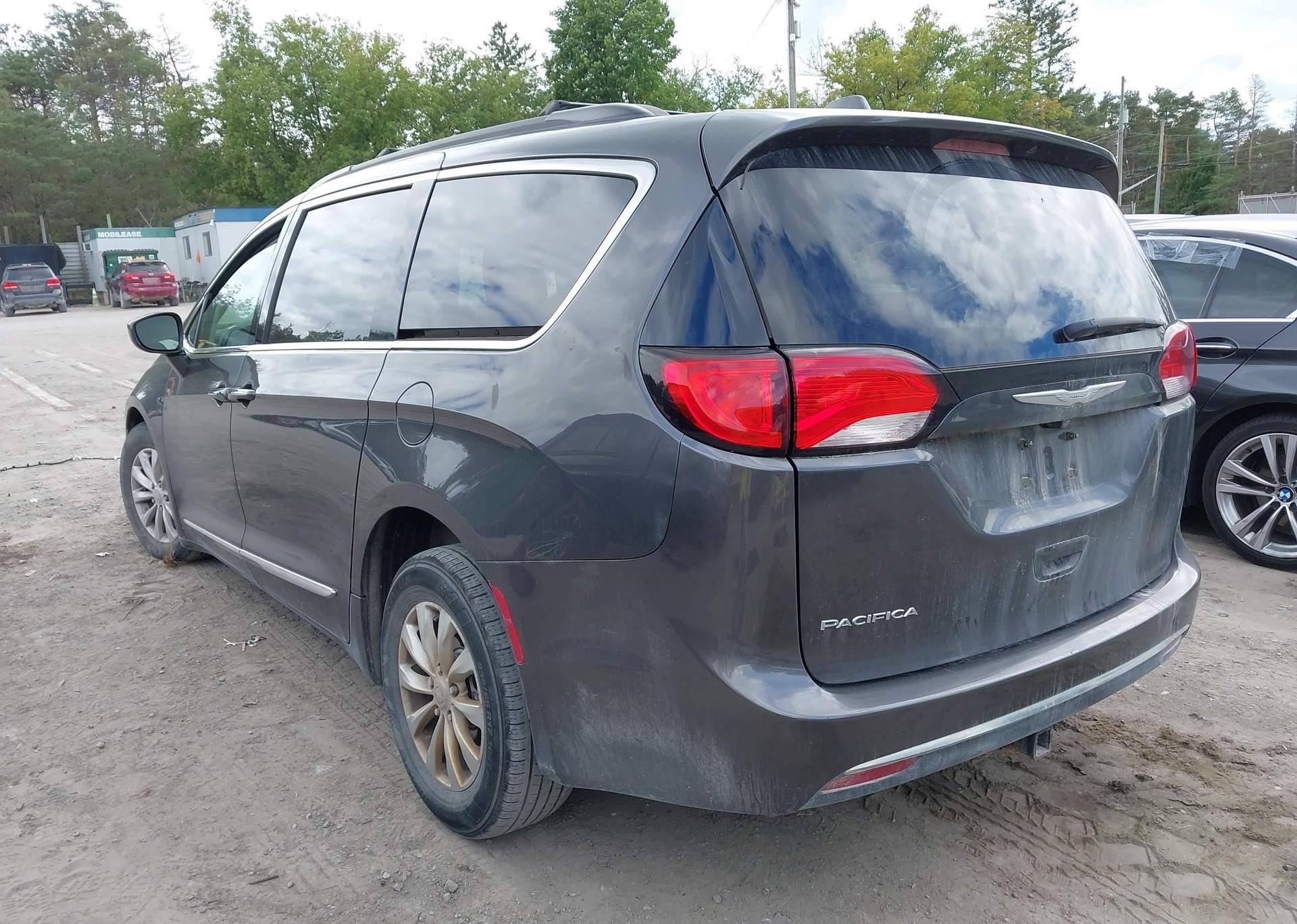 2017 CHRYSLER PACIFICA TOURING L