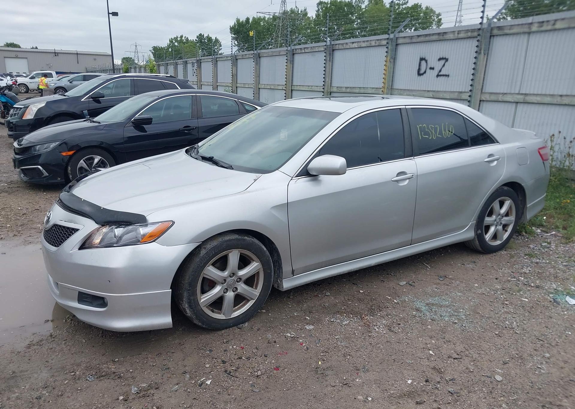 2009 TOYOTA CAMRY SE V6